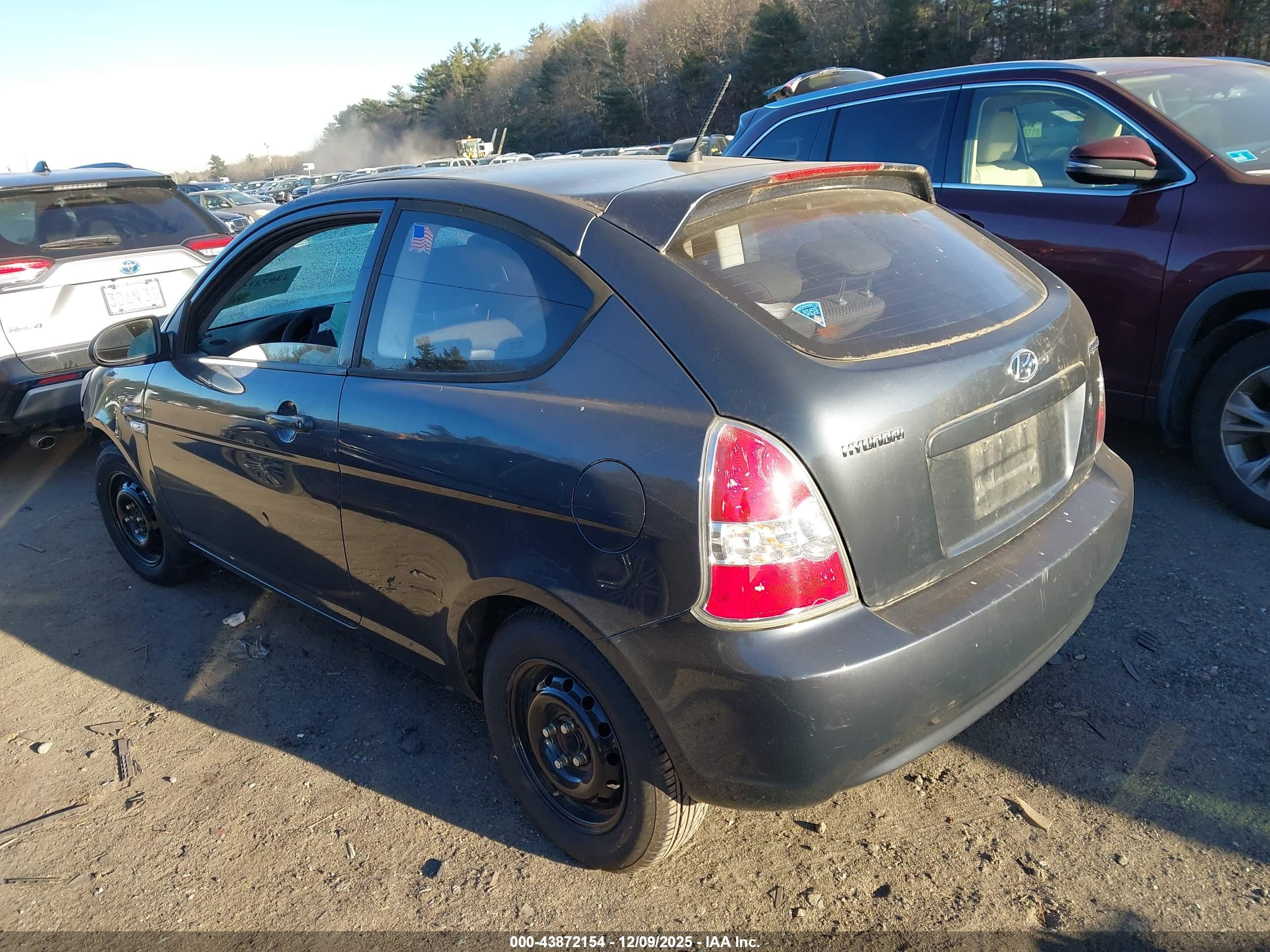 HYUNDAI ACCENT image 3