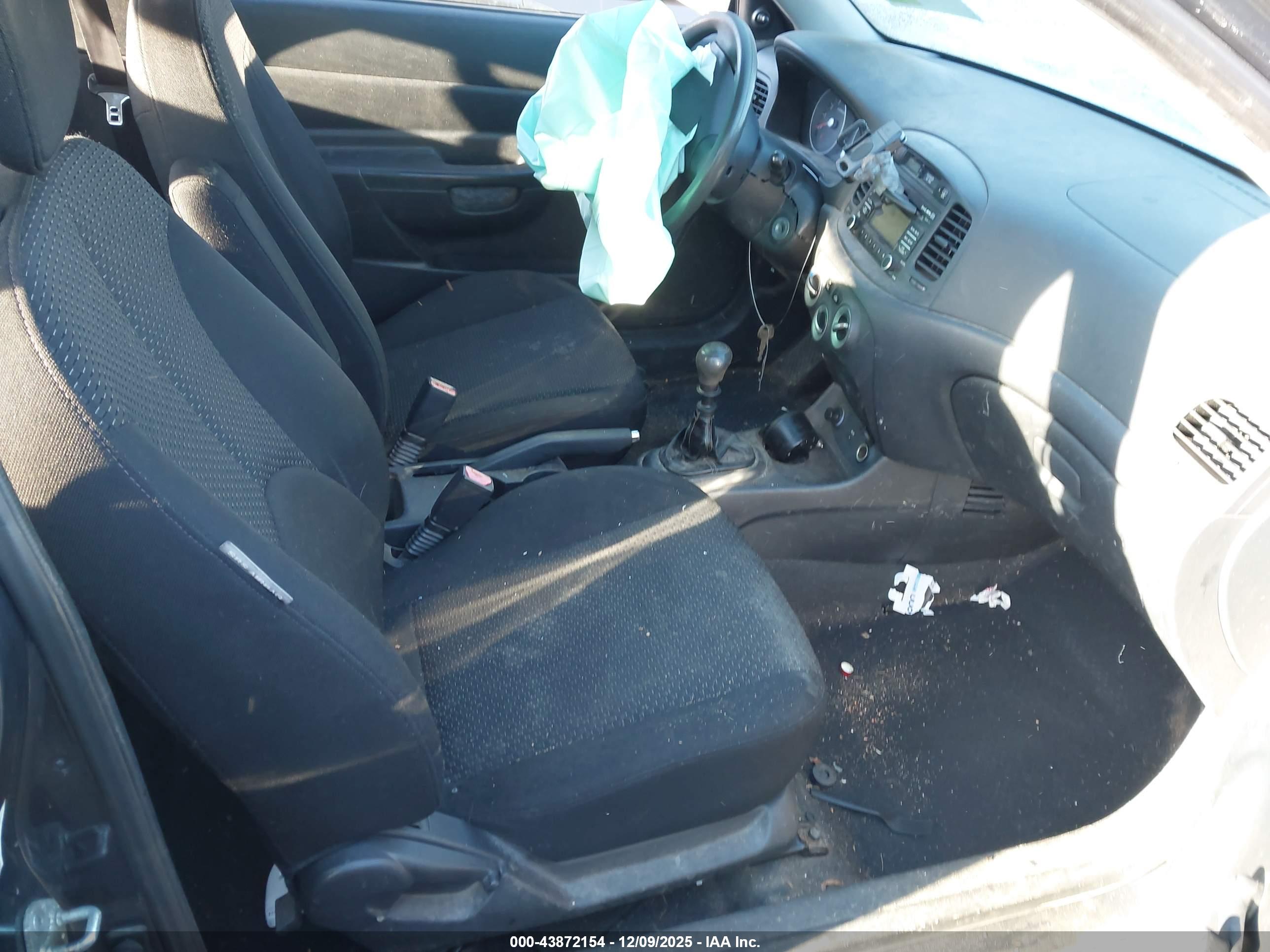 HYUNDAI ACCENT image 5