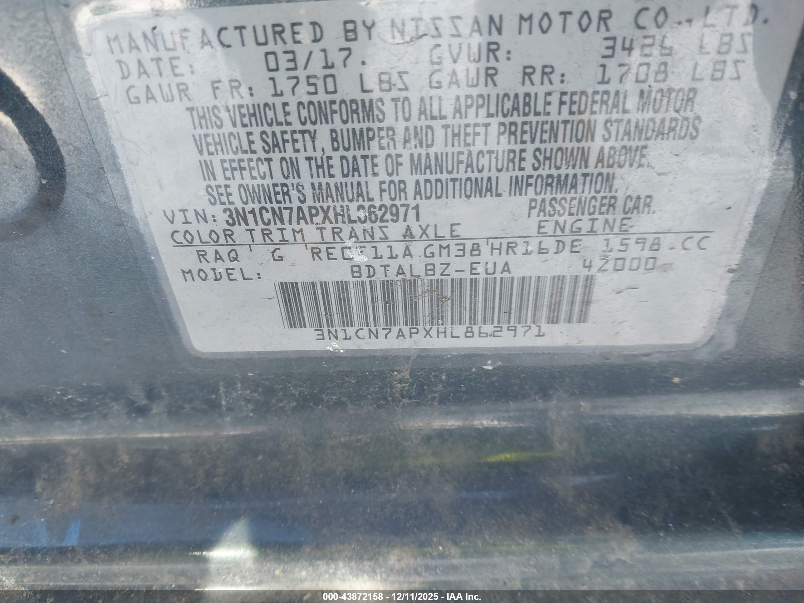 NISSAN VERSA image 9