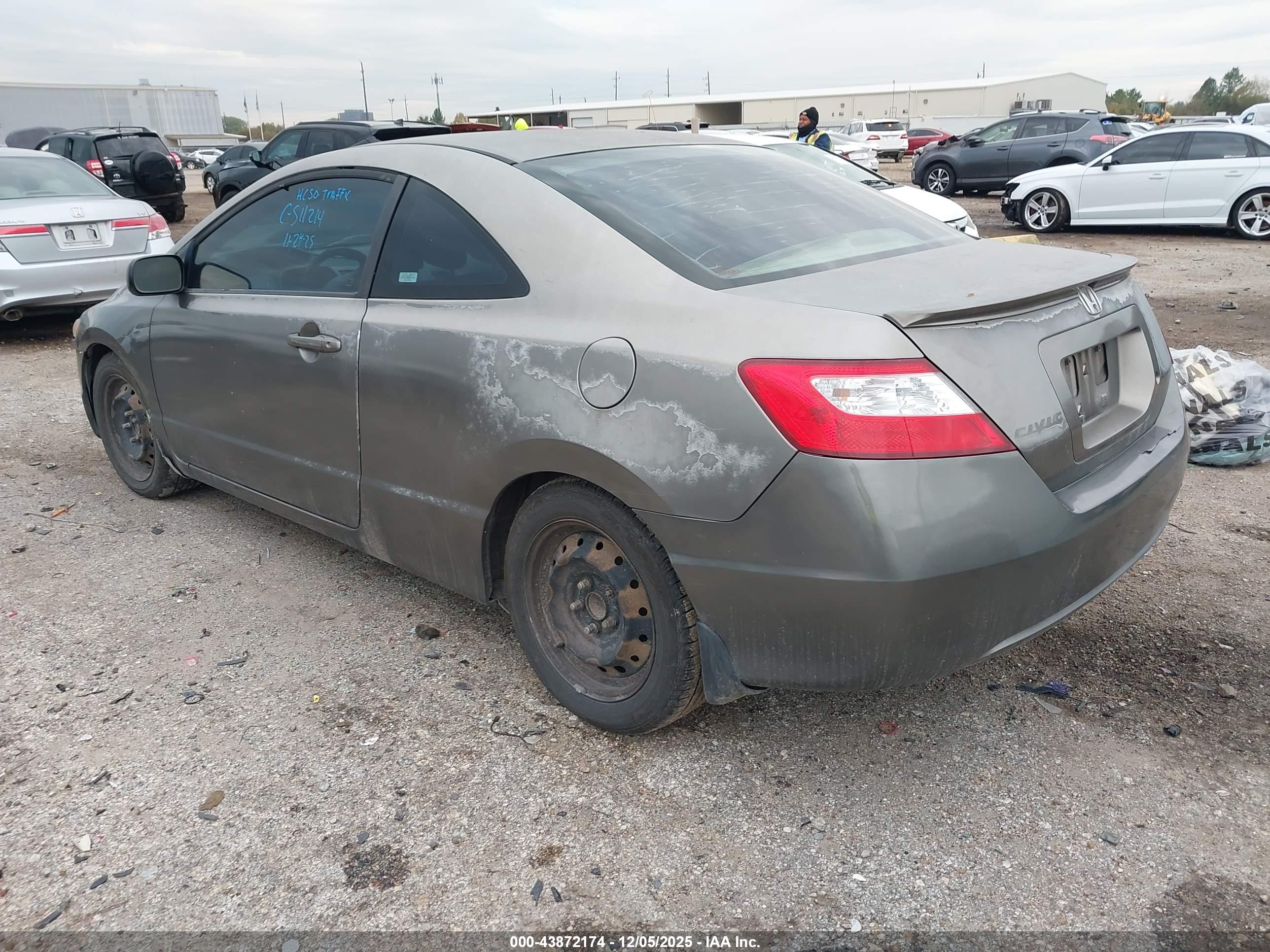 HONDA CIVIC image 3
