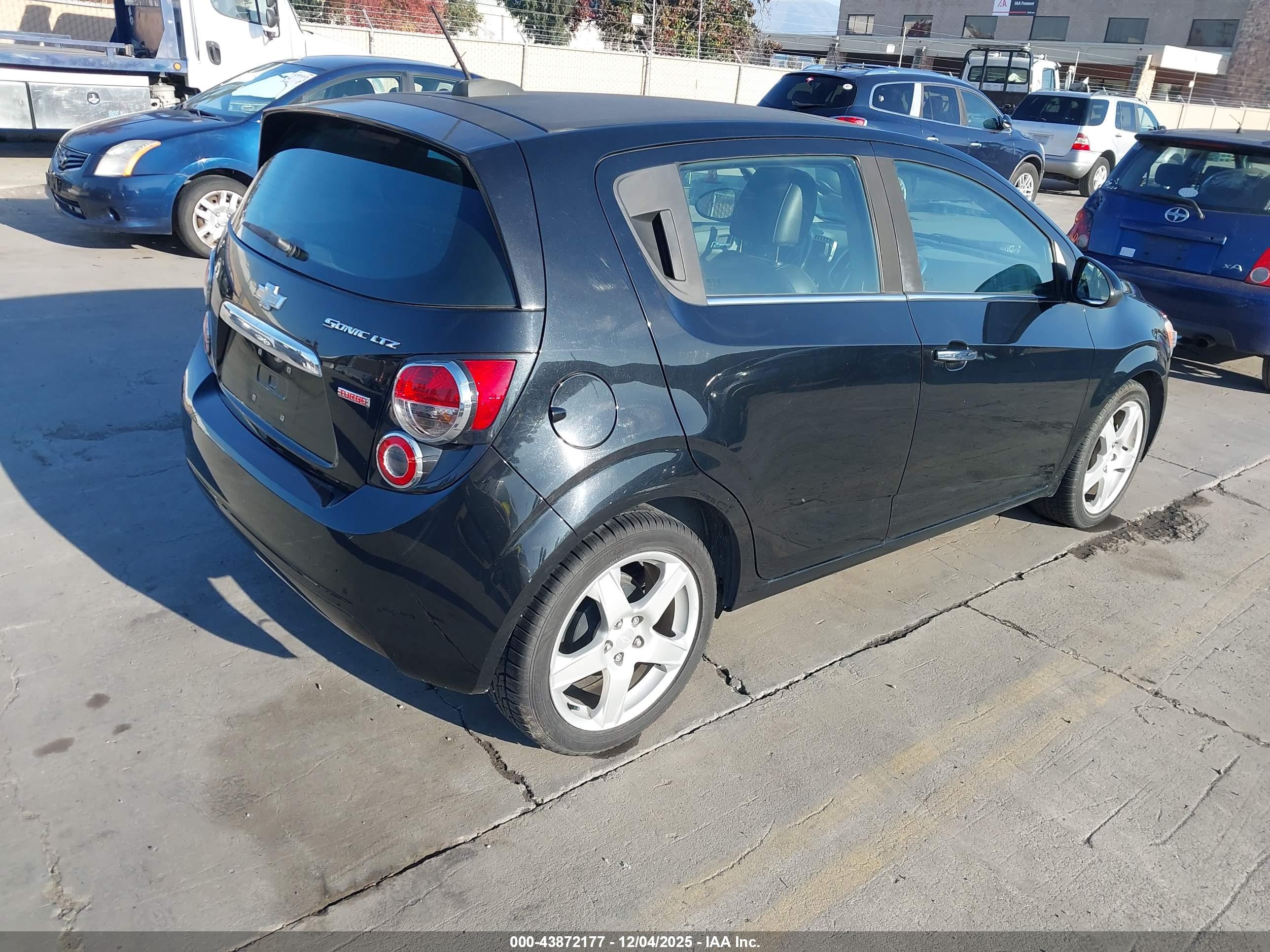 CHEVROLET SONIC image 4