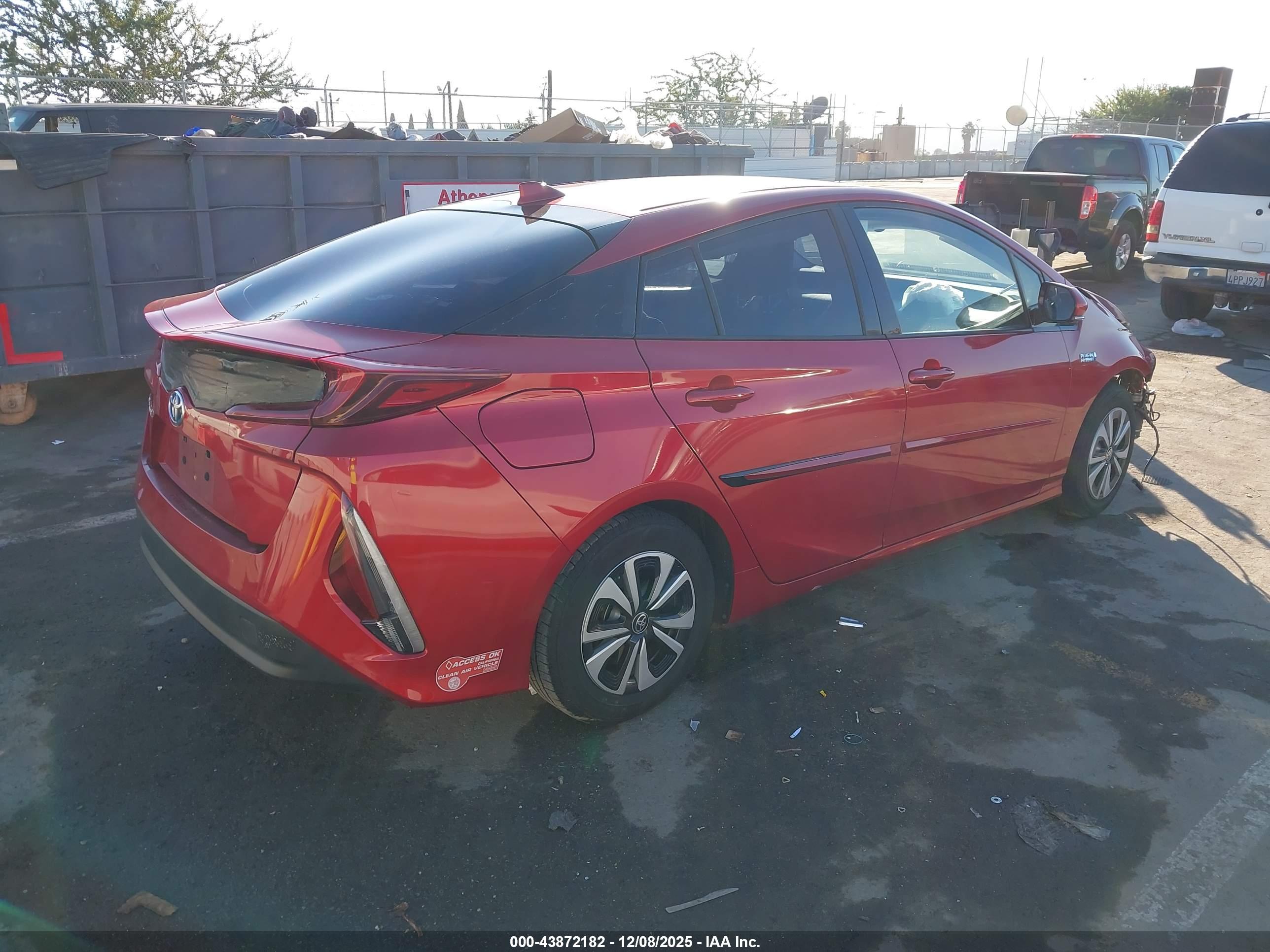 TOYOTA PRIUS image 4