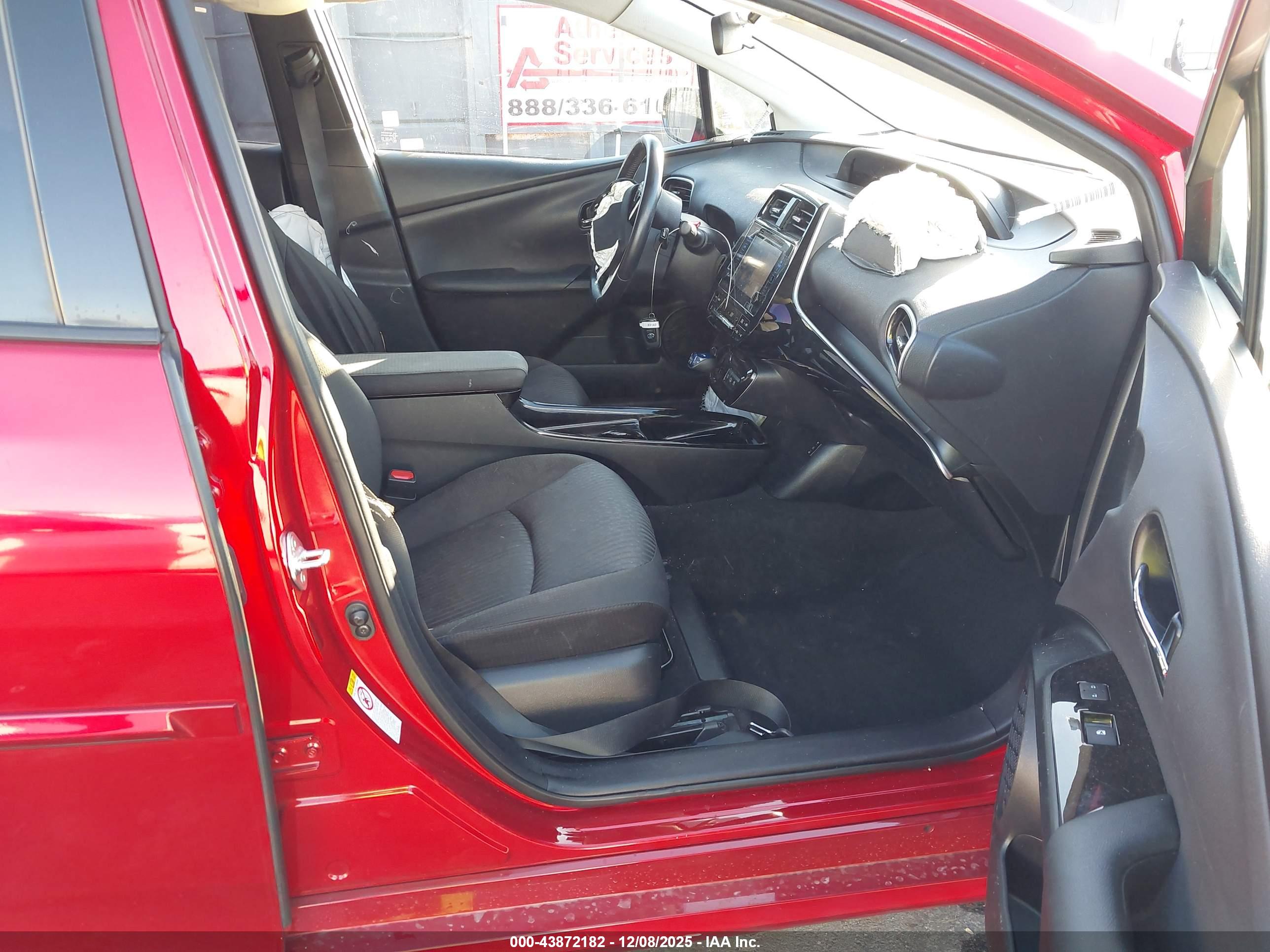 TOYOTA PRIUS image 5