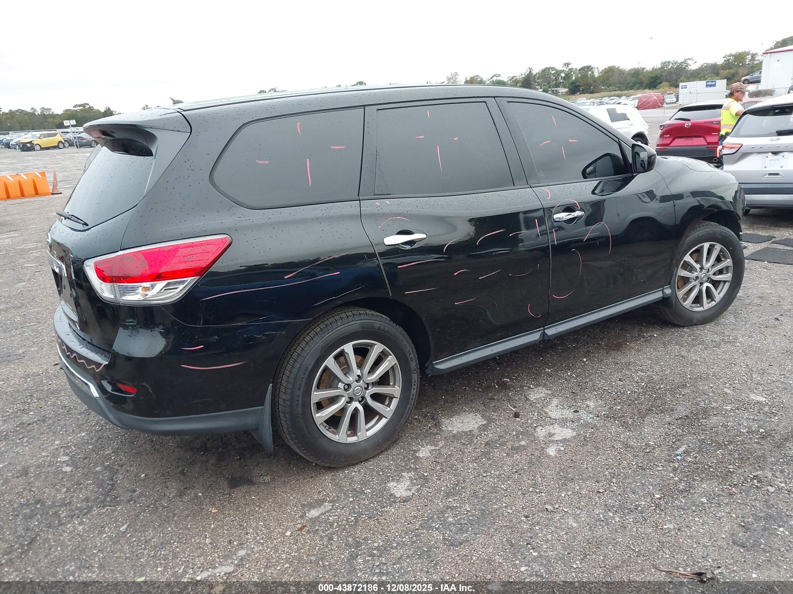 NISSAN PATHFINDER image 4