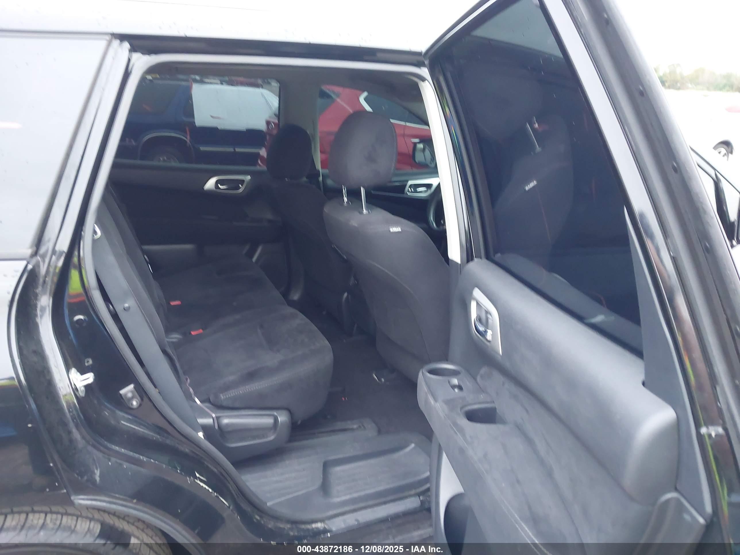 NISSAN PATHFINDER image 8