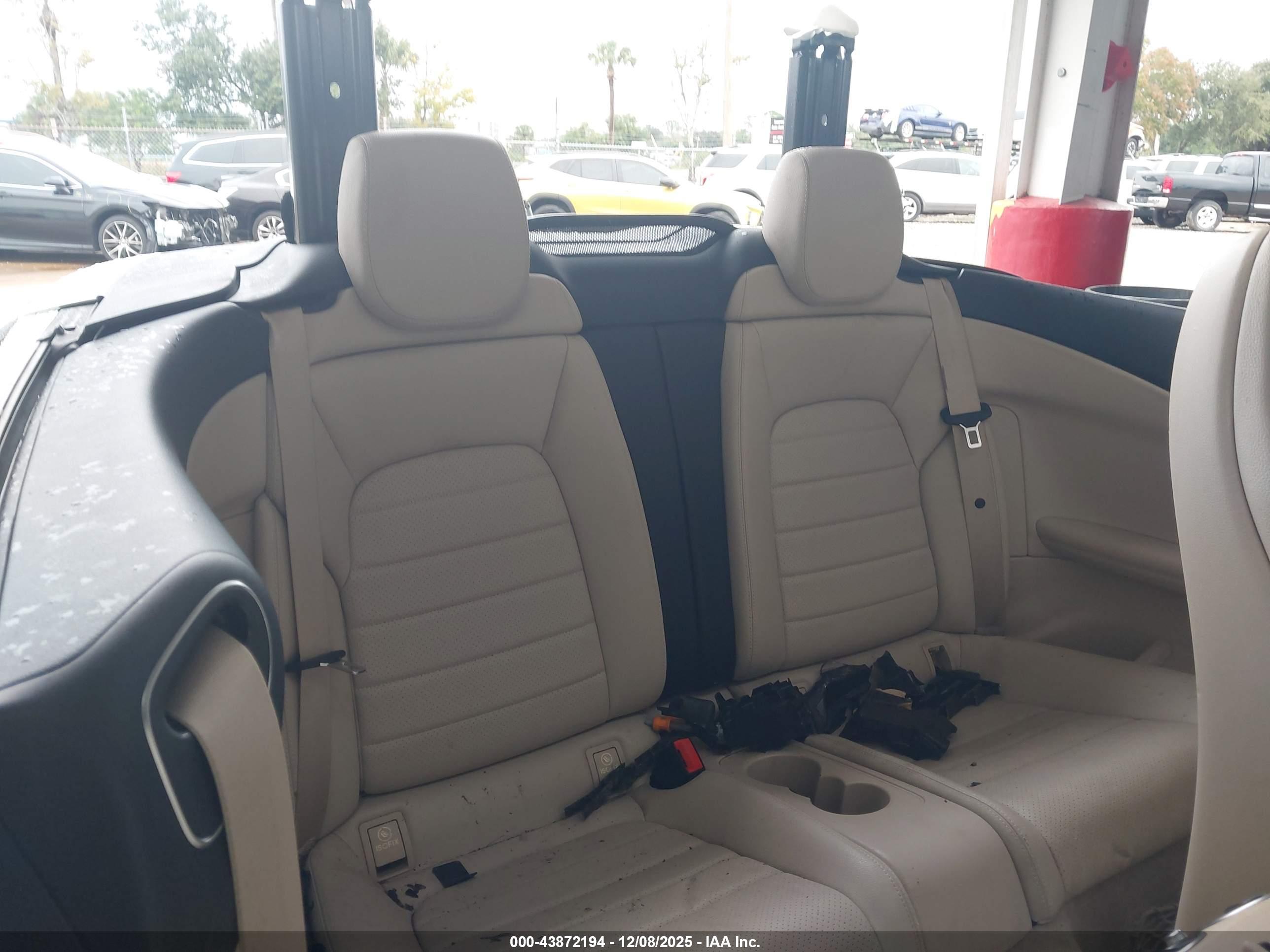 MERCEDES-BENZ C image 8