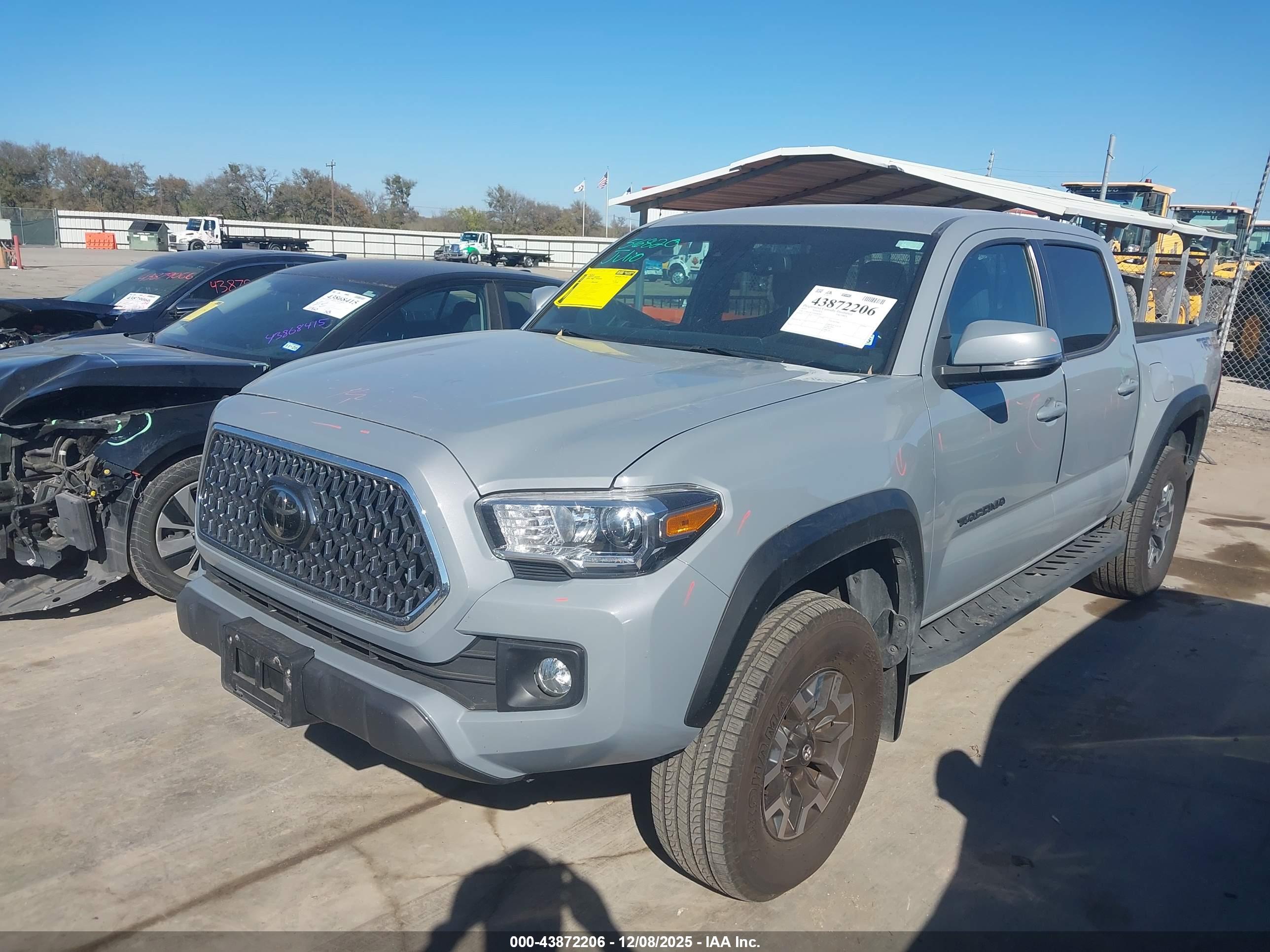TOYOTA TACOMA image 2