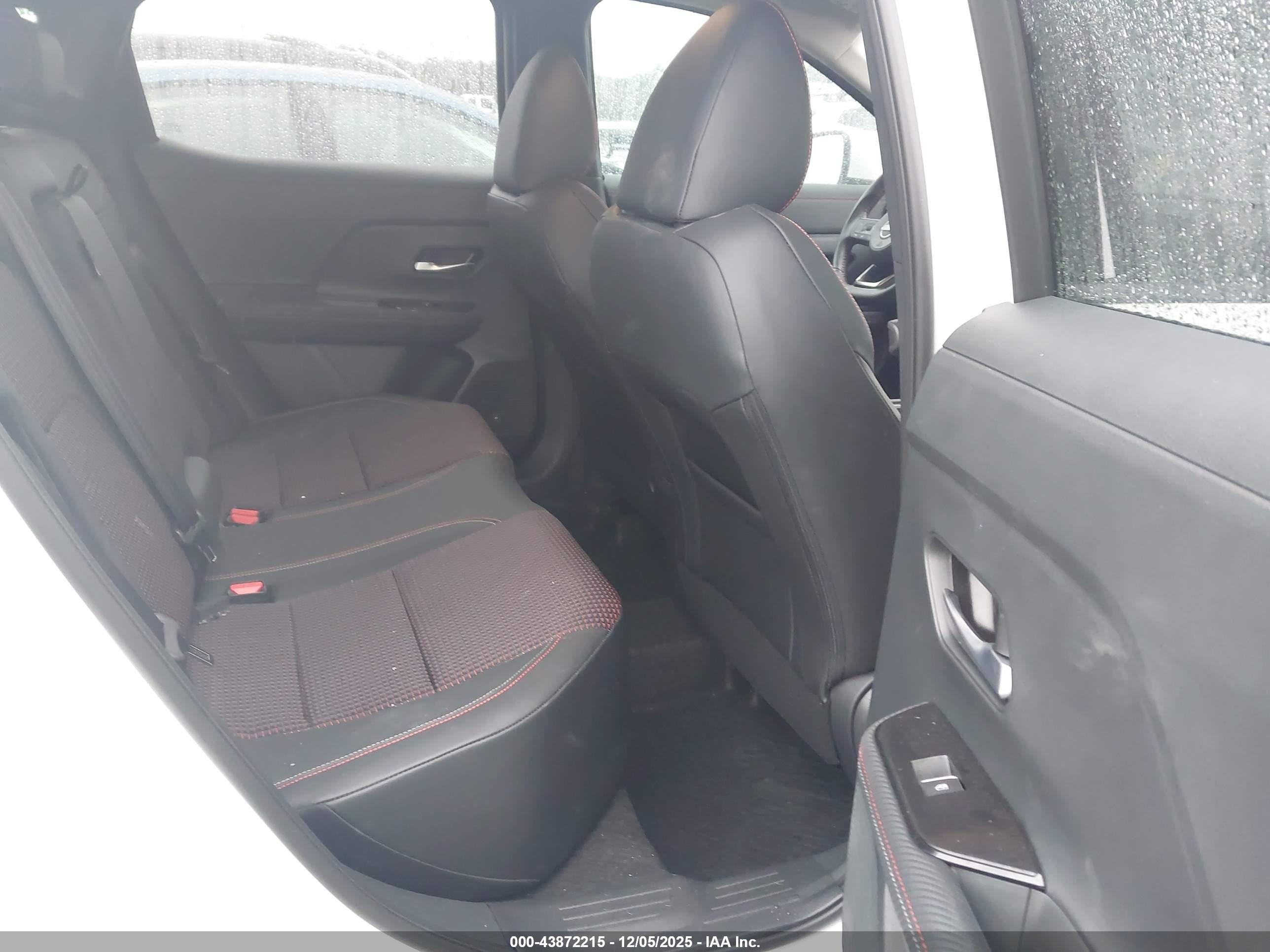 NISSAN KICKS image 8