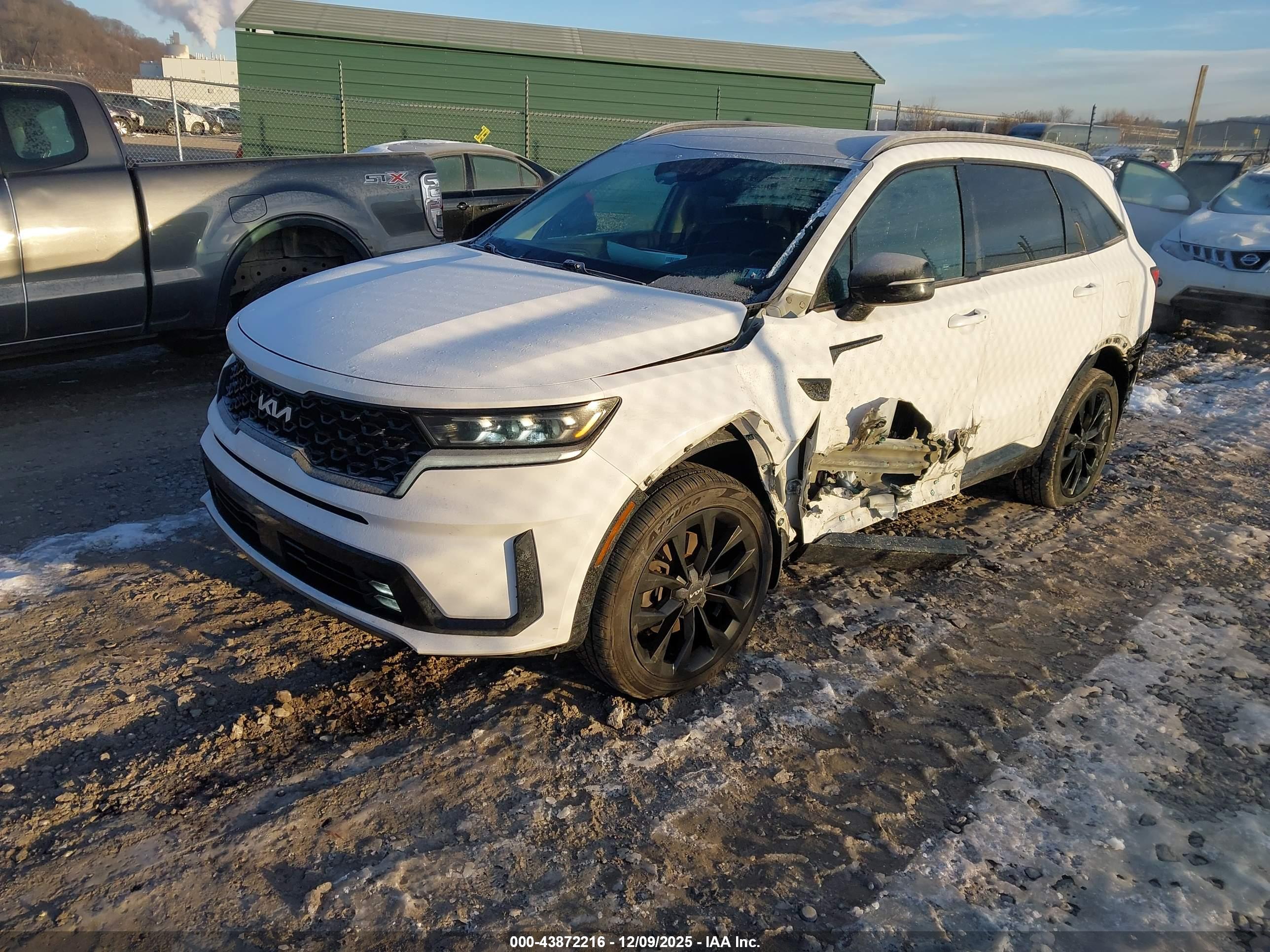 KIA SORENTO image 2