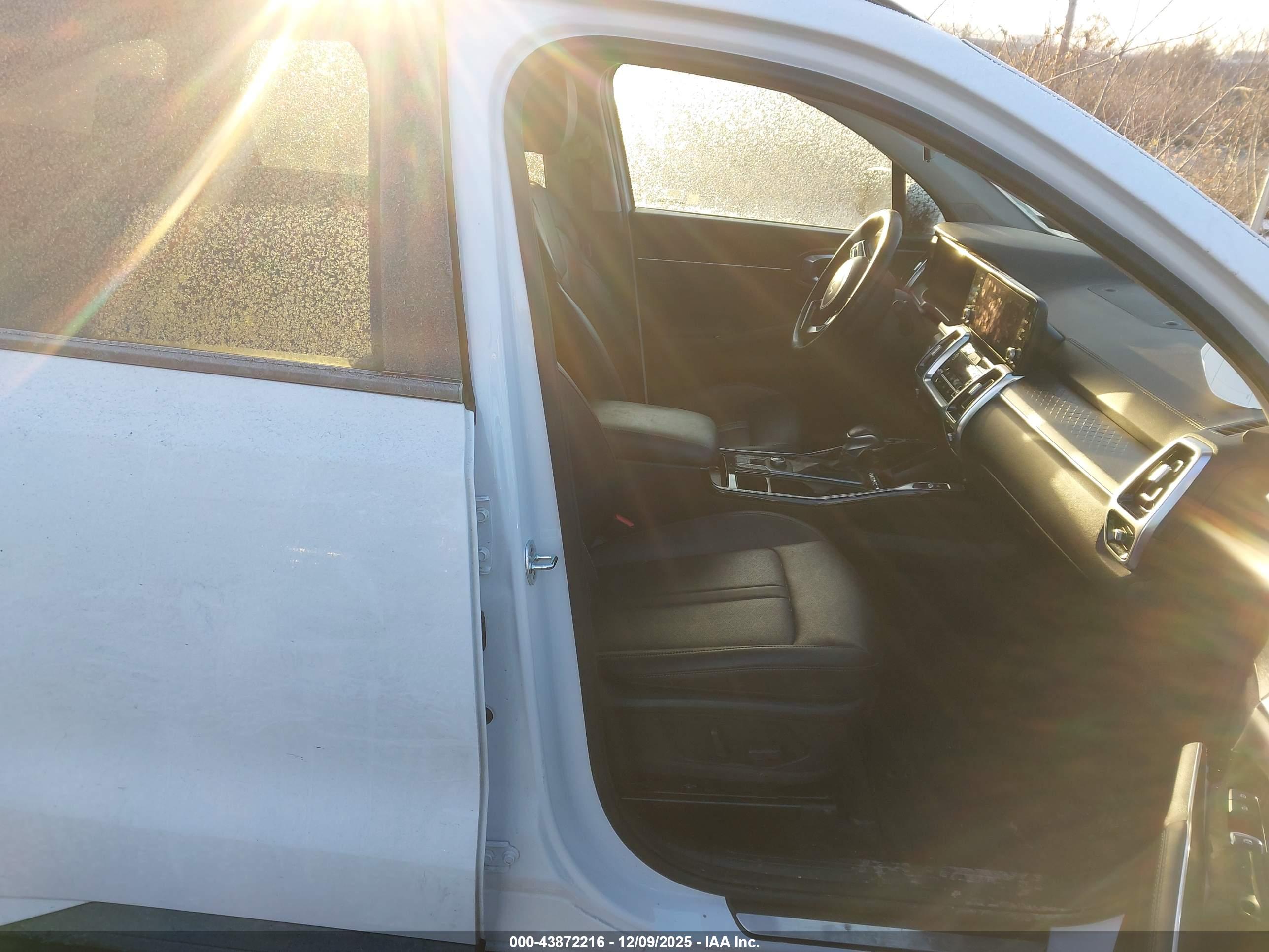 KIA SORENTO image 5
