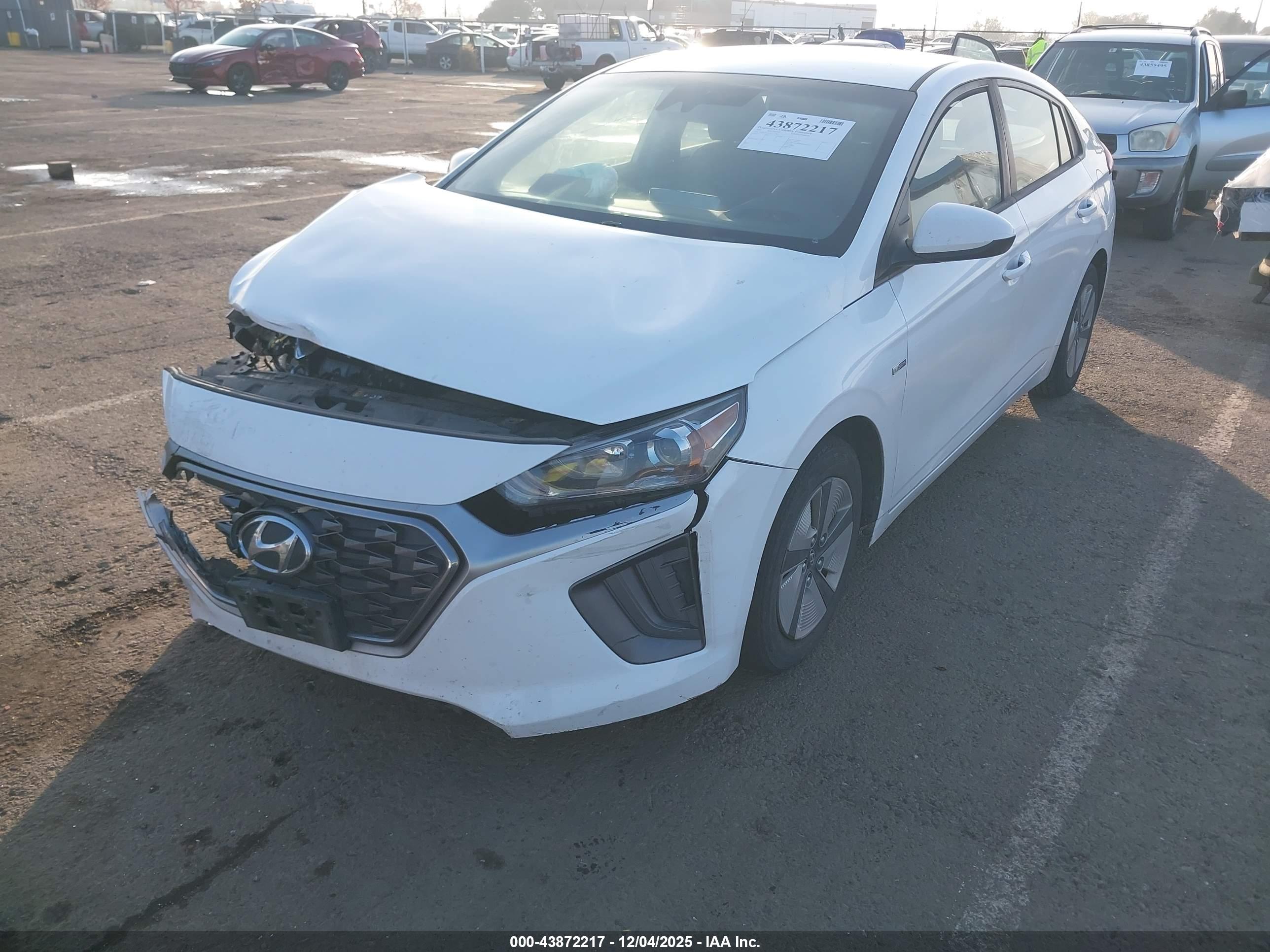HYUNDAI IONIQ image 2