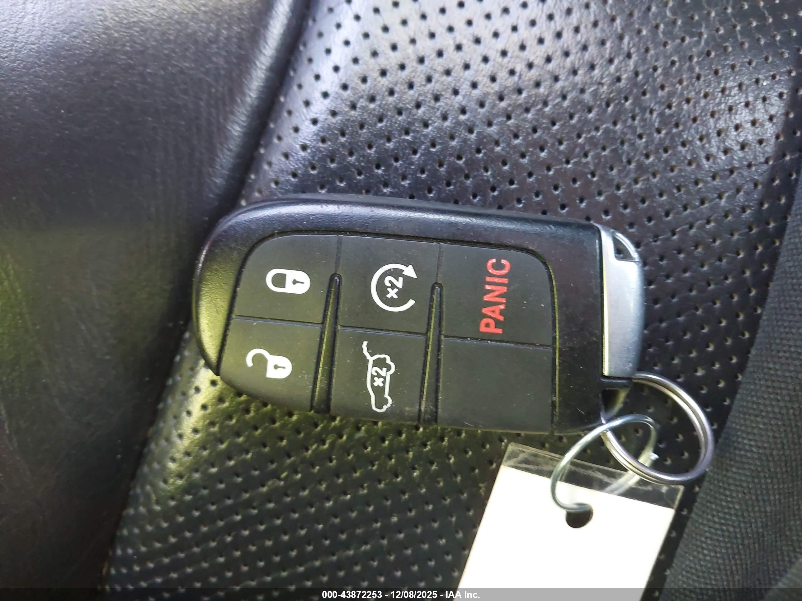 JEEP GRAND image 11