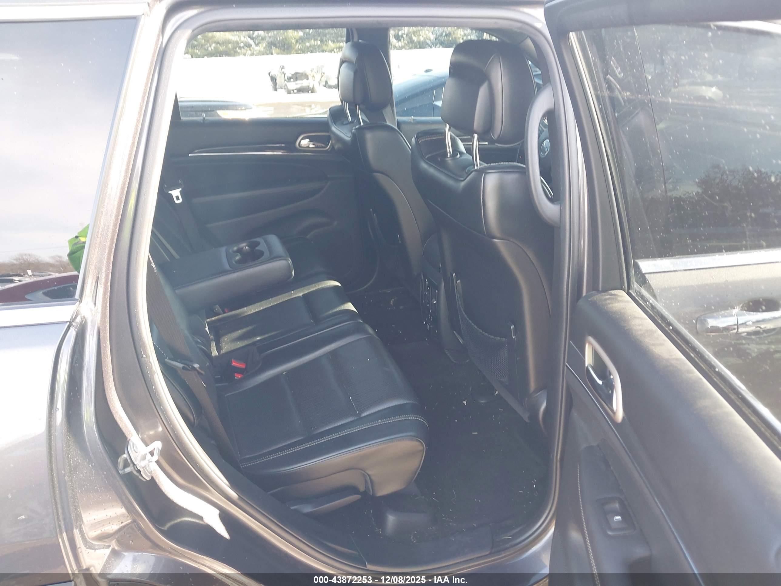 JEEP GRAND image 8