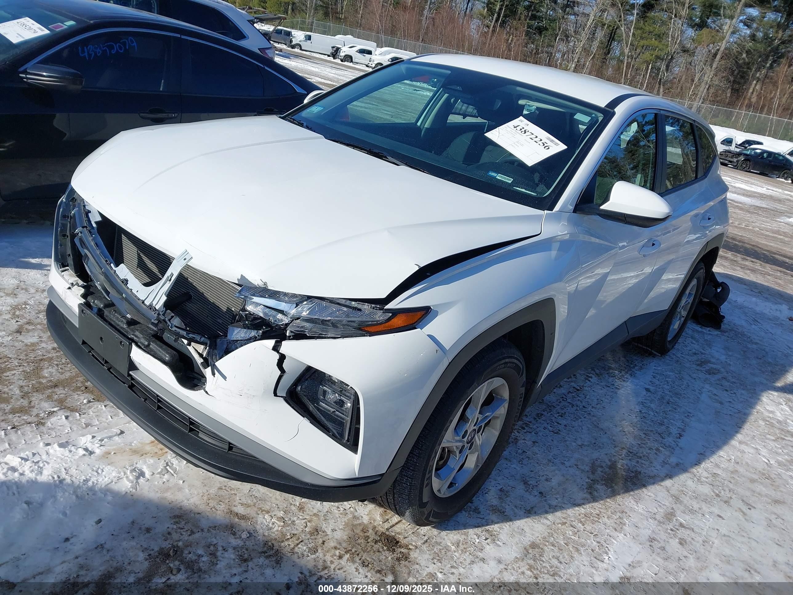 HYUNDAI TUCSON image 2