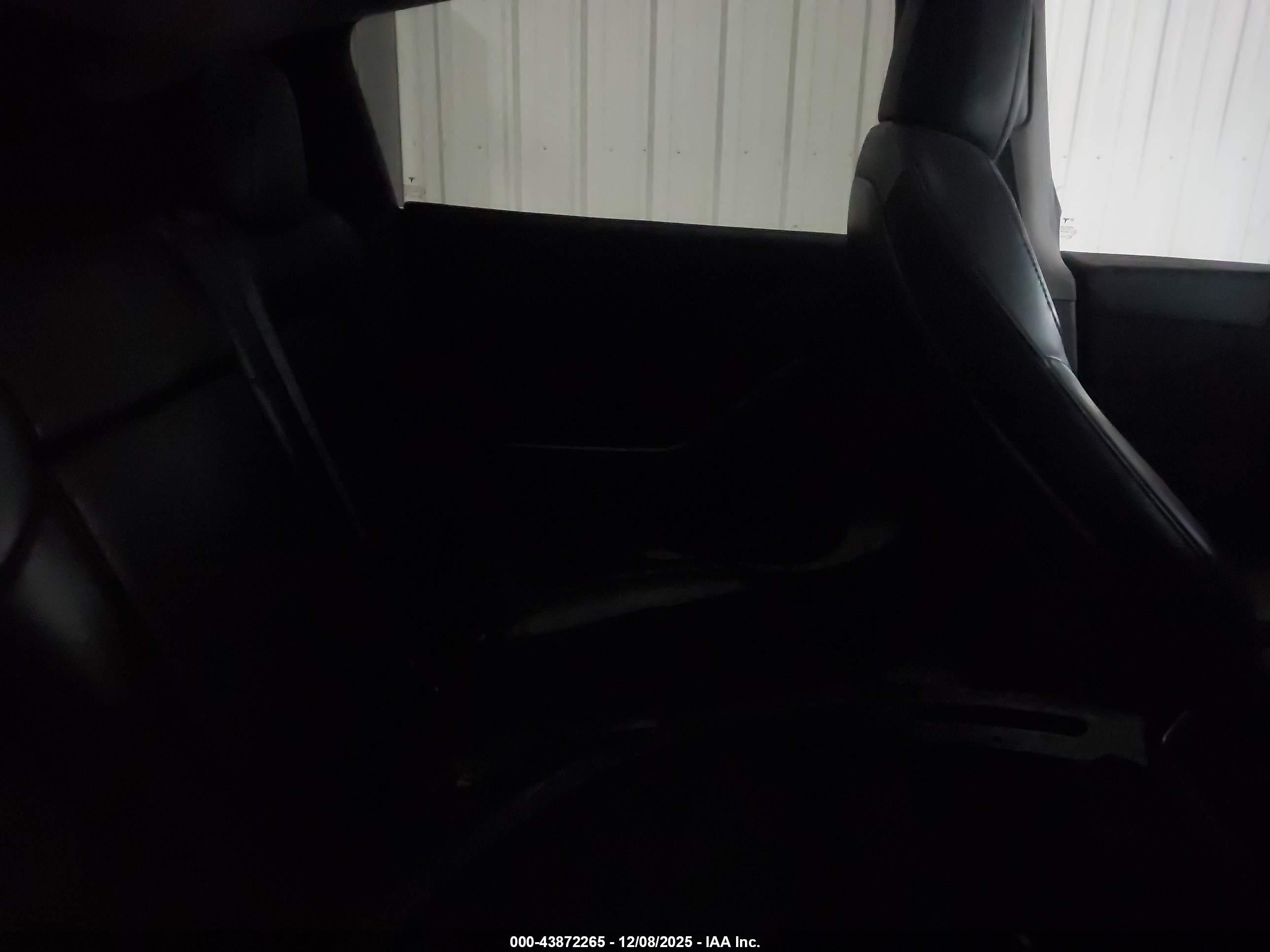 TESLA MODEL image 8