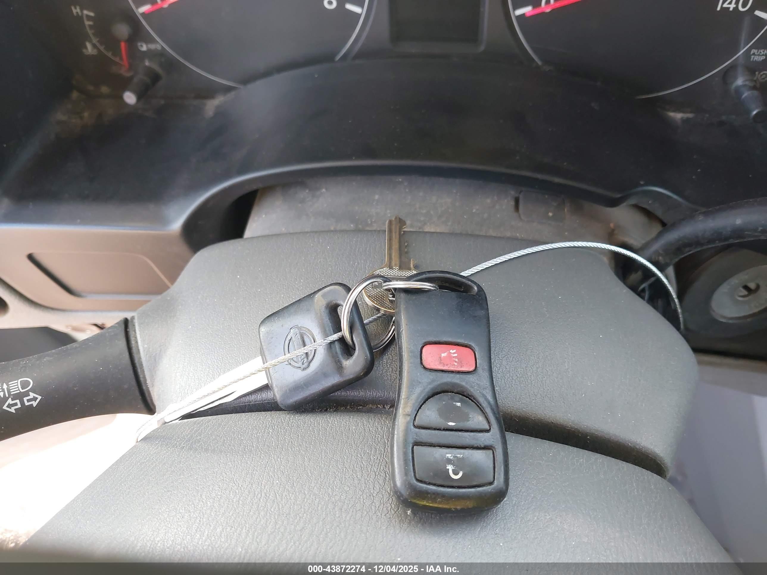 NISSAN NV image 11