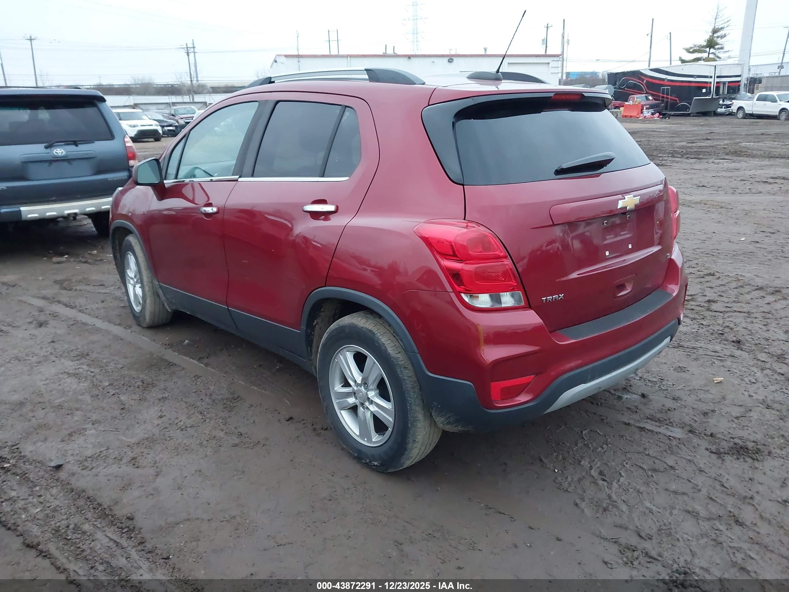 CHEVROLET TRAX image 3