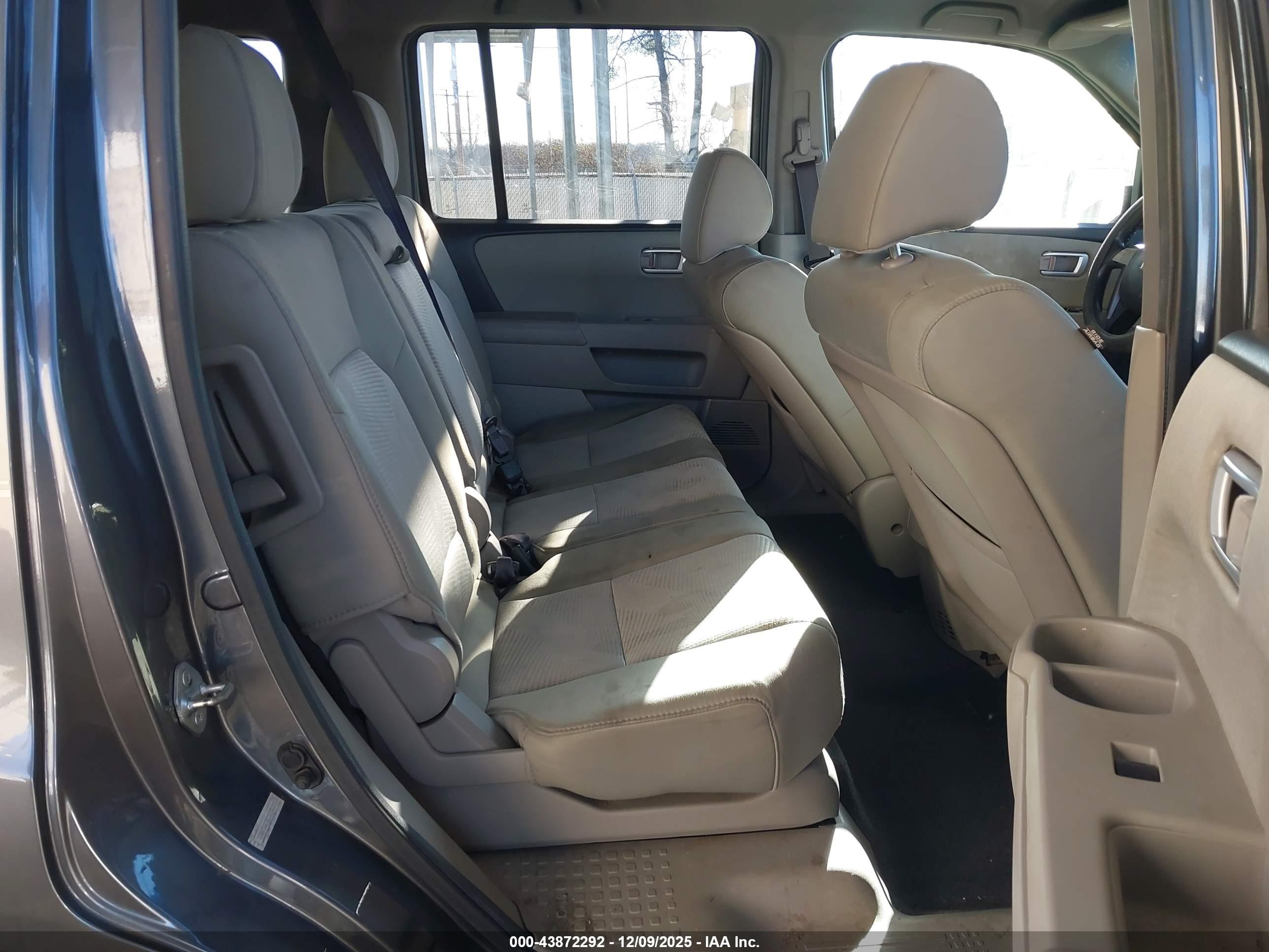 HONDA PILOT image 8