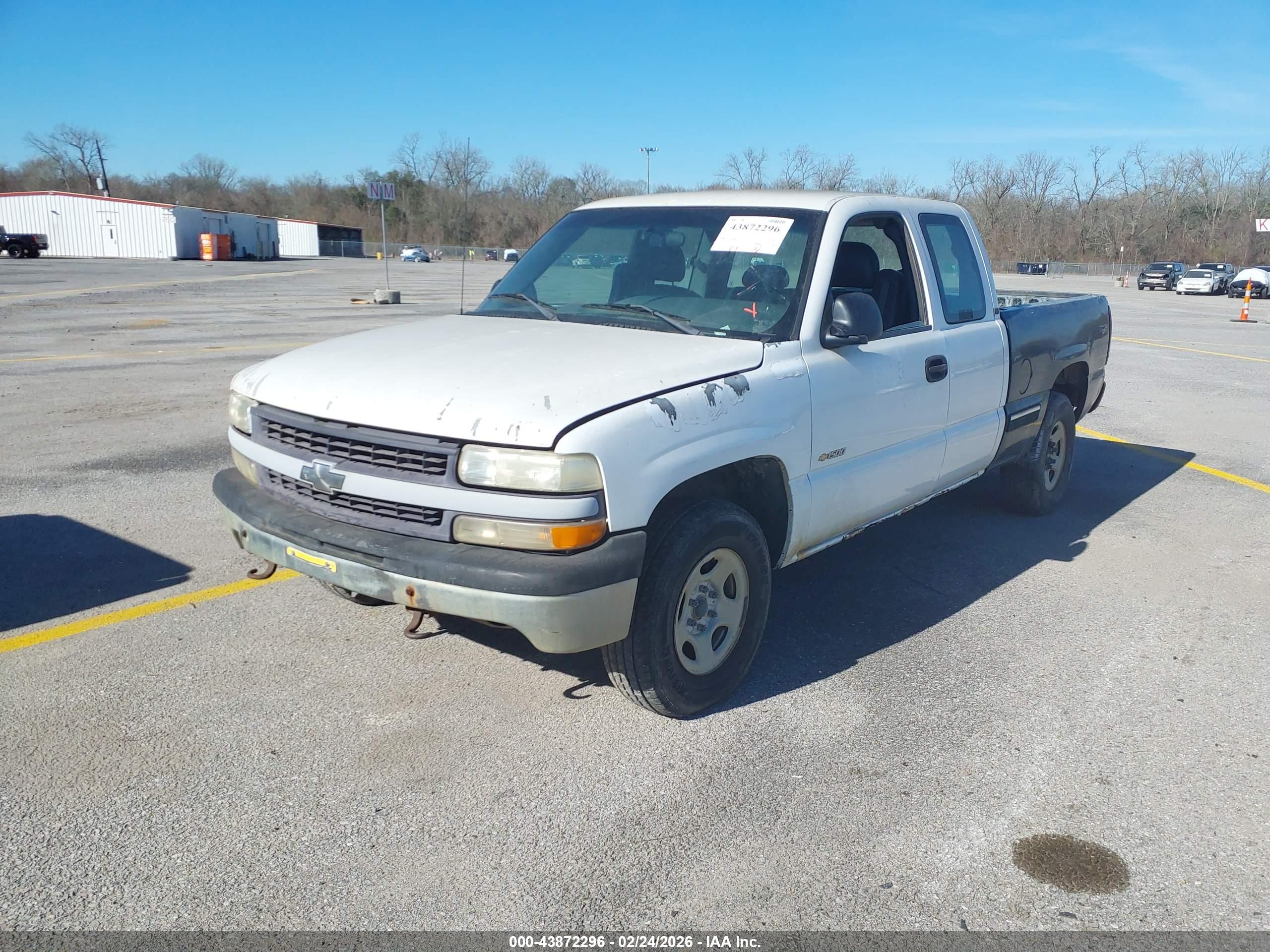 CHEVROLET SILVERADO image 2
