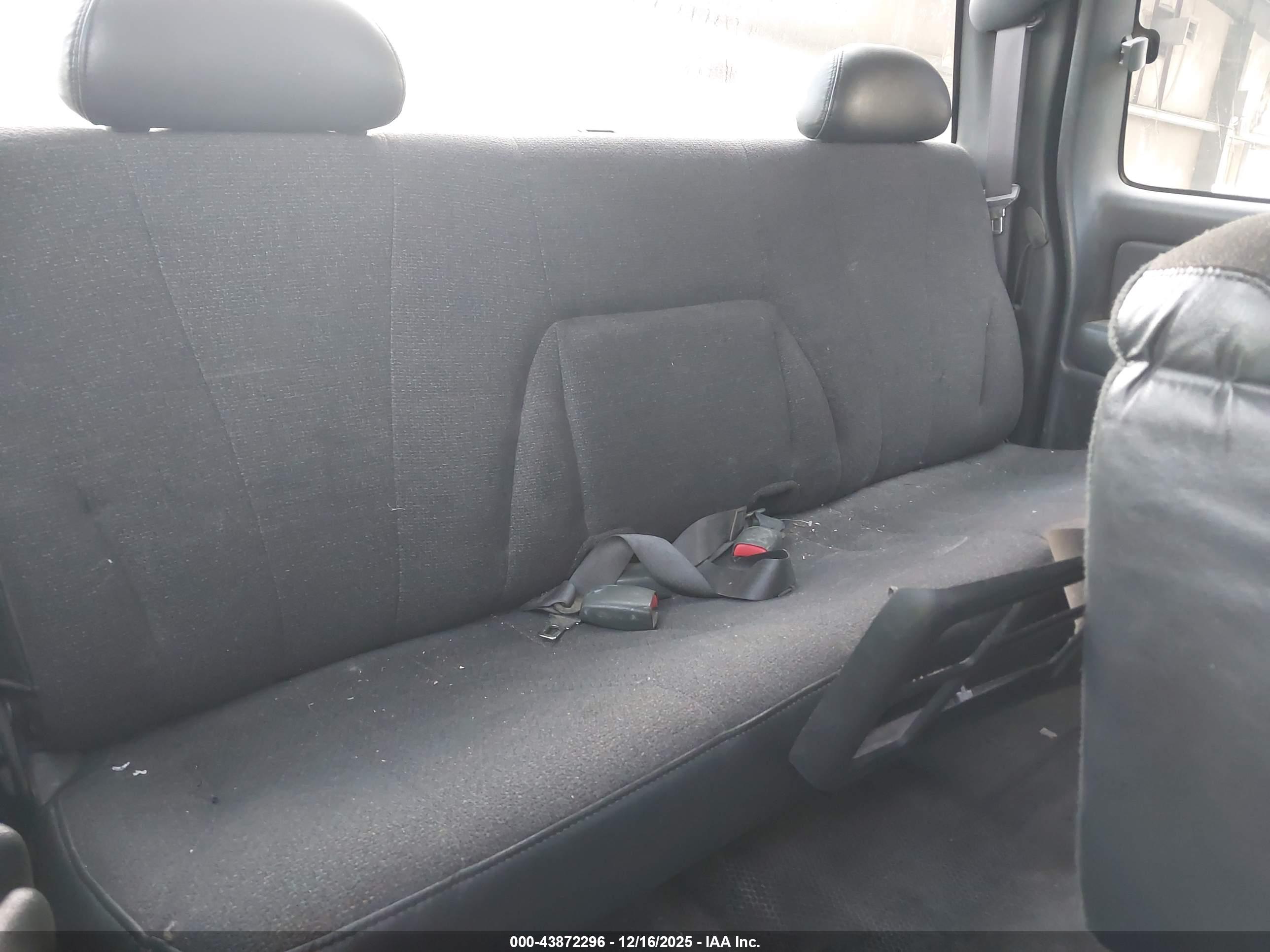 CHEVROLET SILVERADO image 8