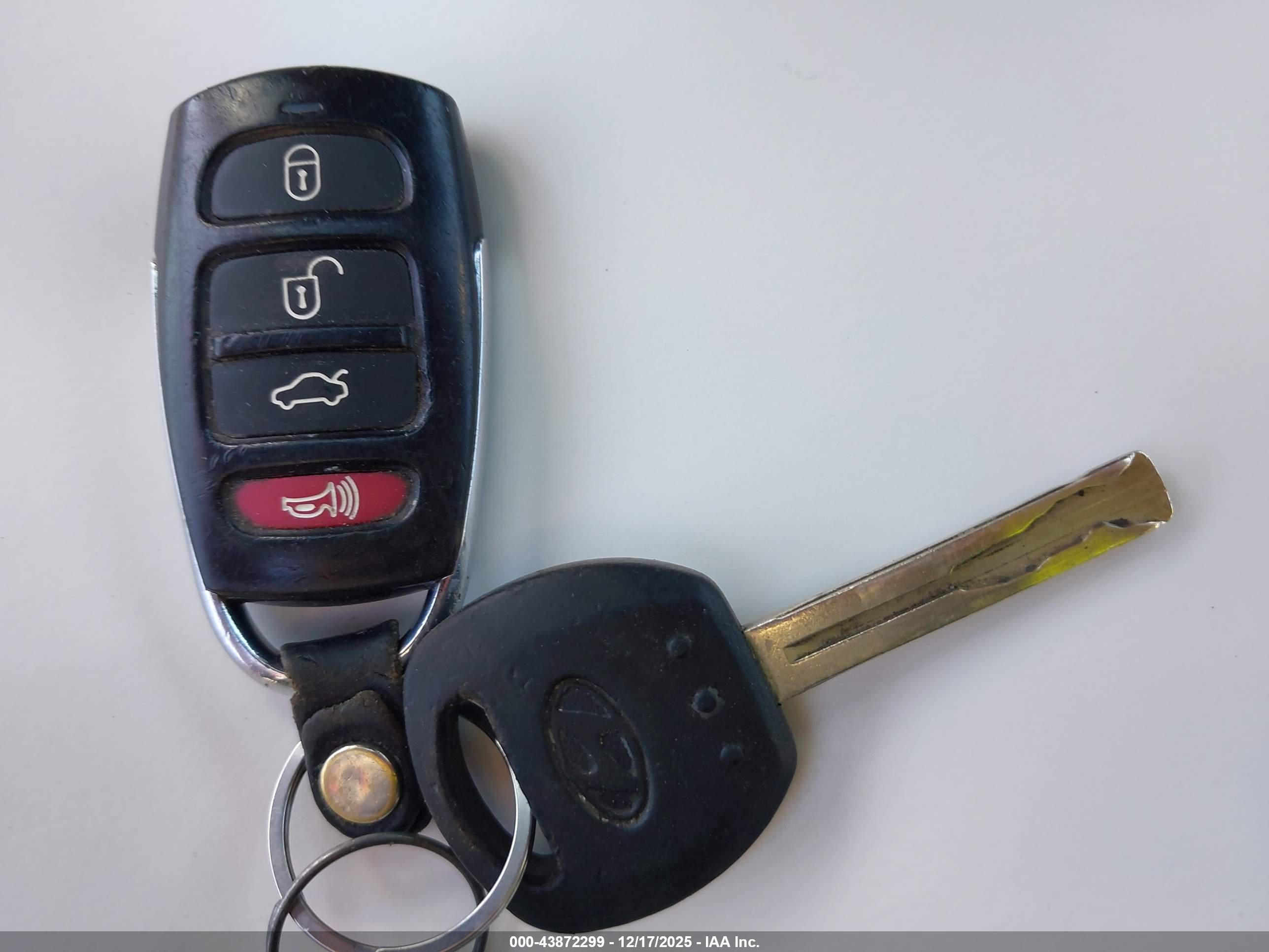 HYUNDAI AZERA image 11