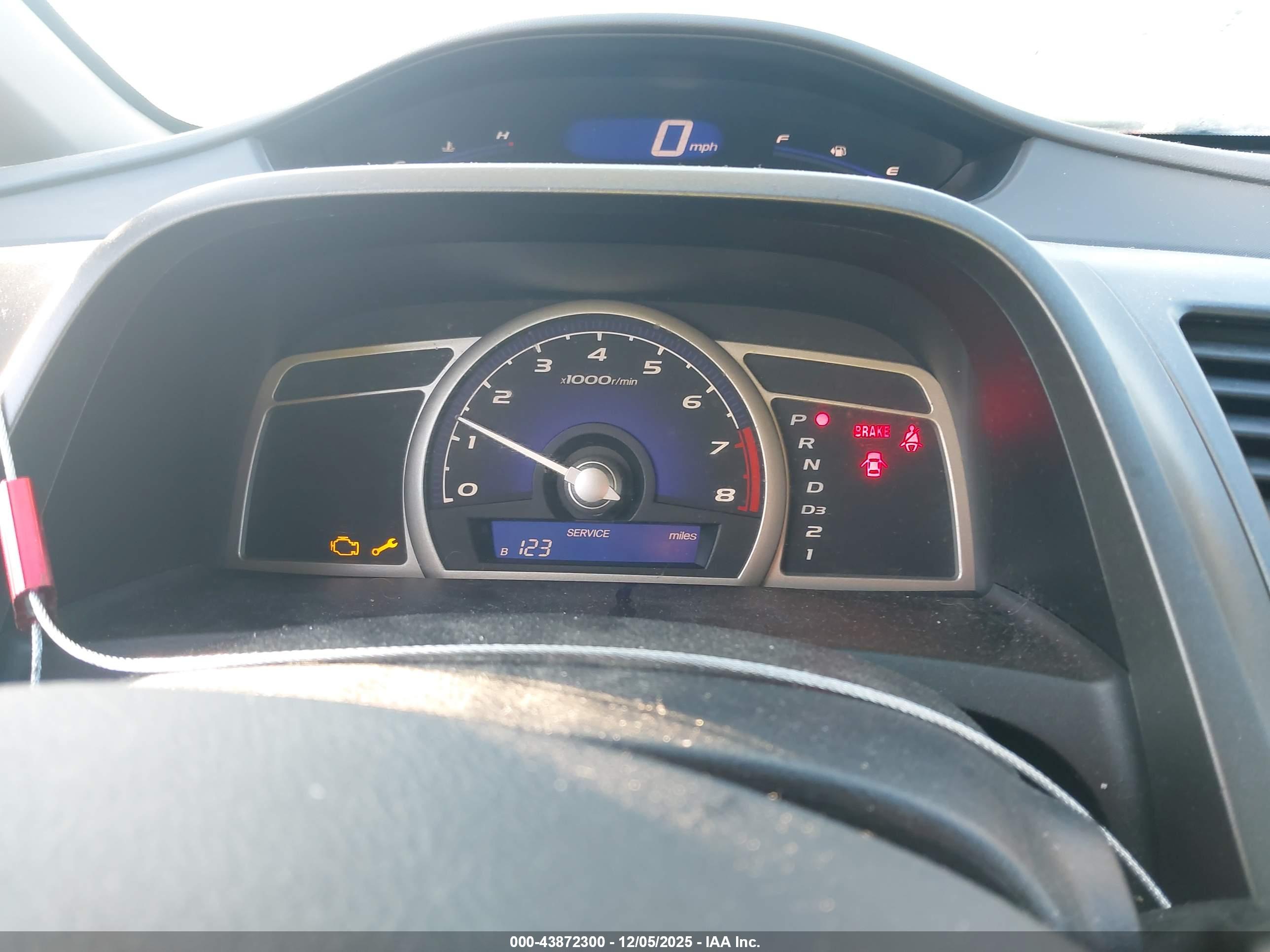 HONDA CIVIC image 7