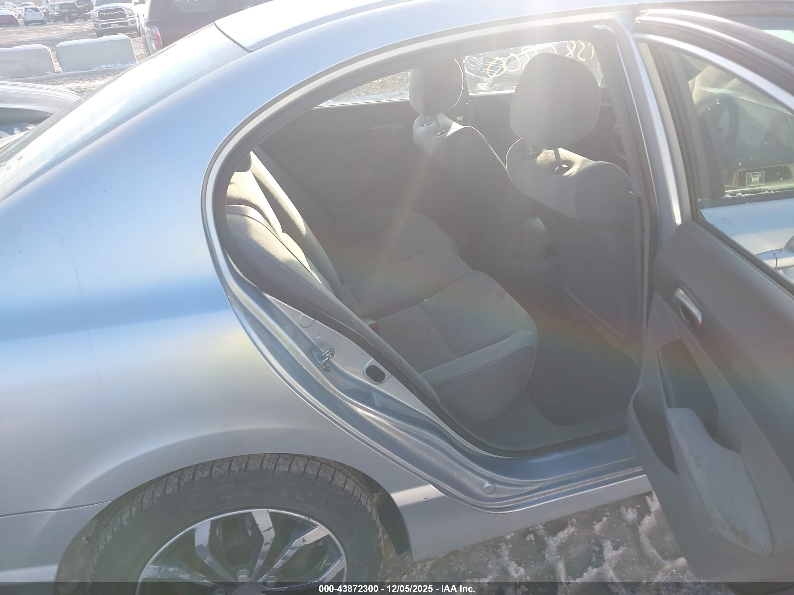 HONDA CIVIC image 8