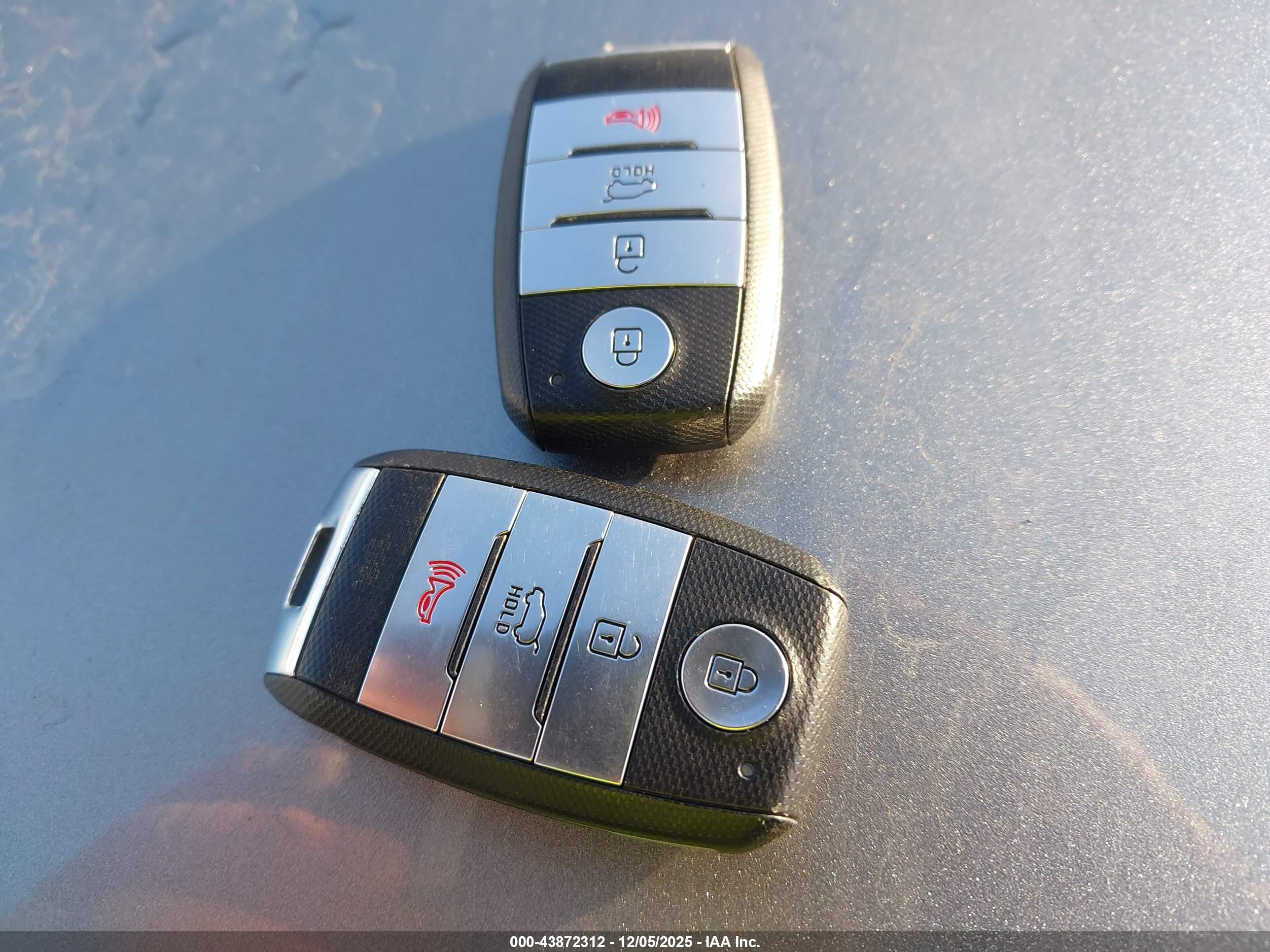 KIA SORENTO image 11