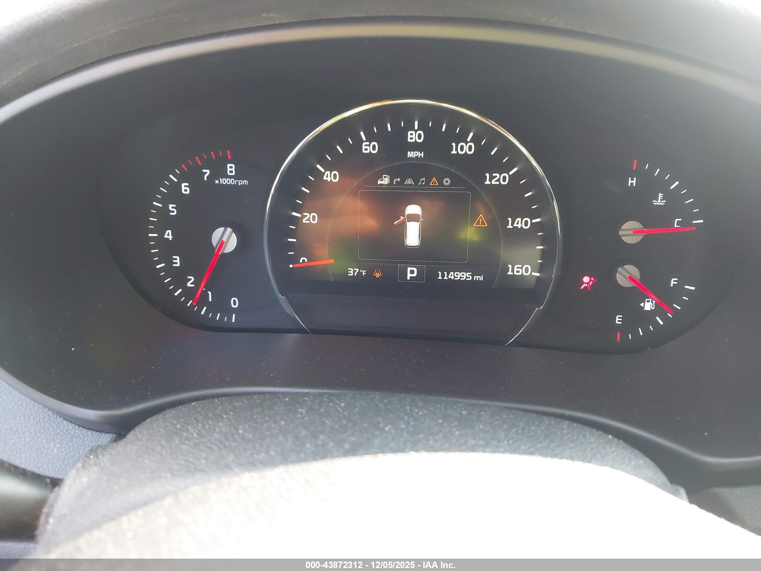 KIA SORENTO image 7