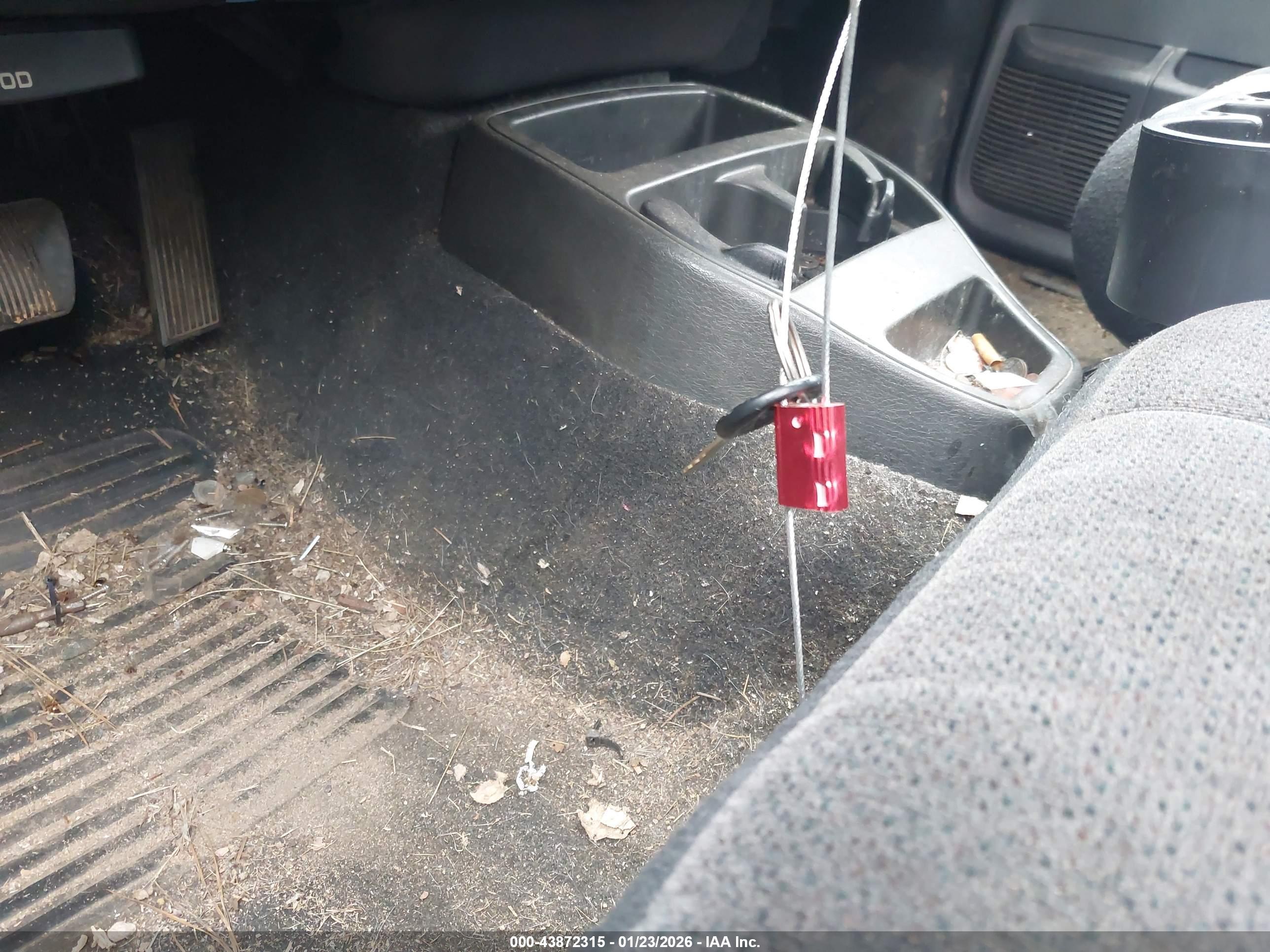 DODGE DAKOTA image 11