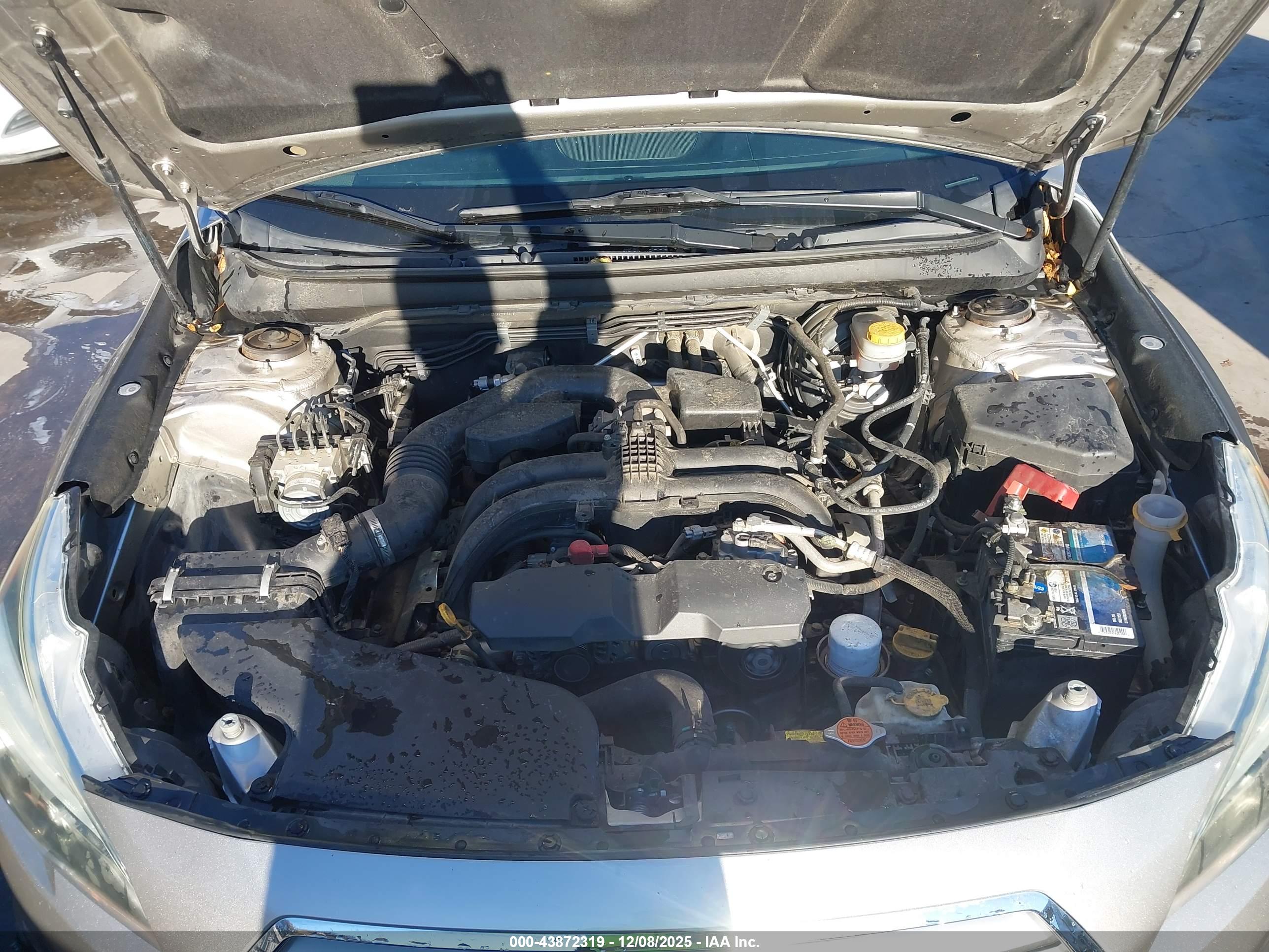 SUBARU OUTBACK image 10