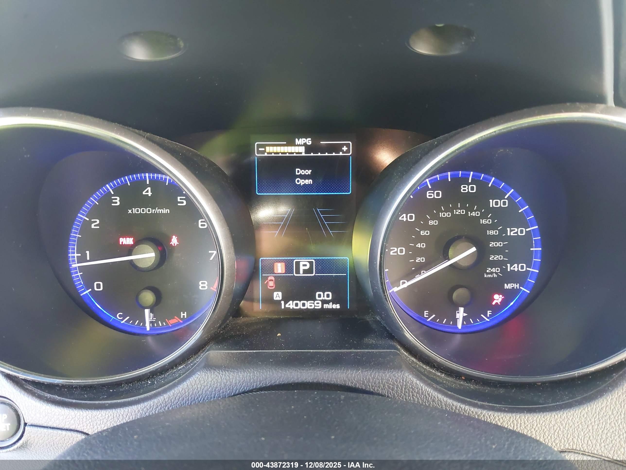 SUBARU OUTBACK image 7