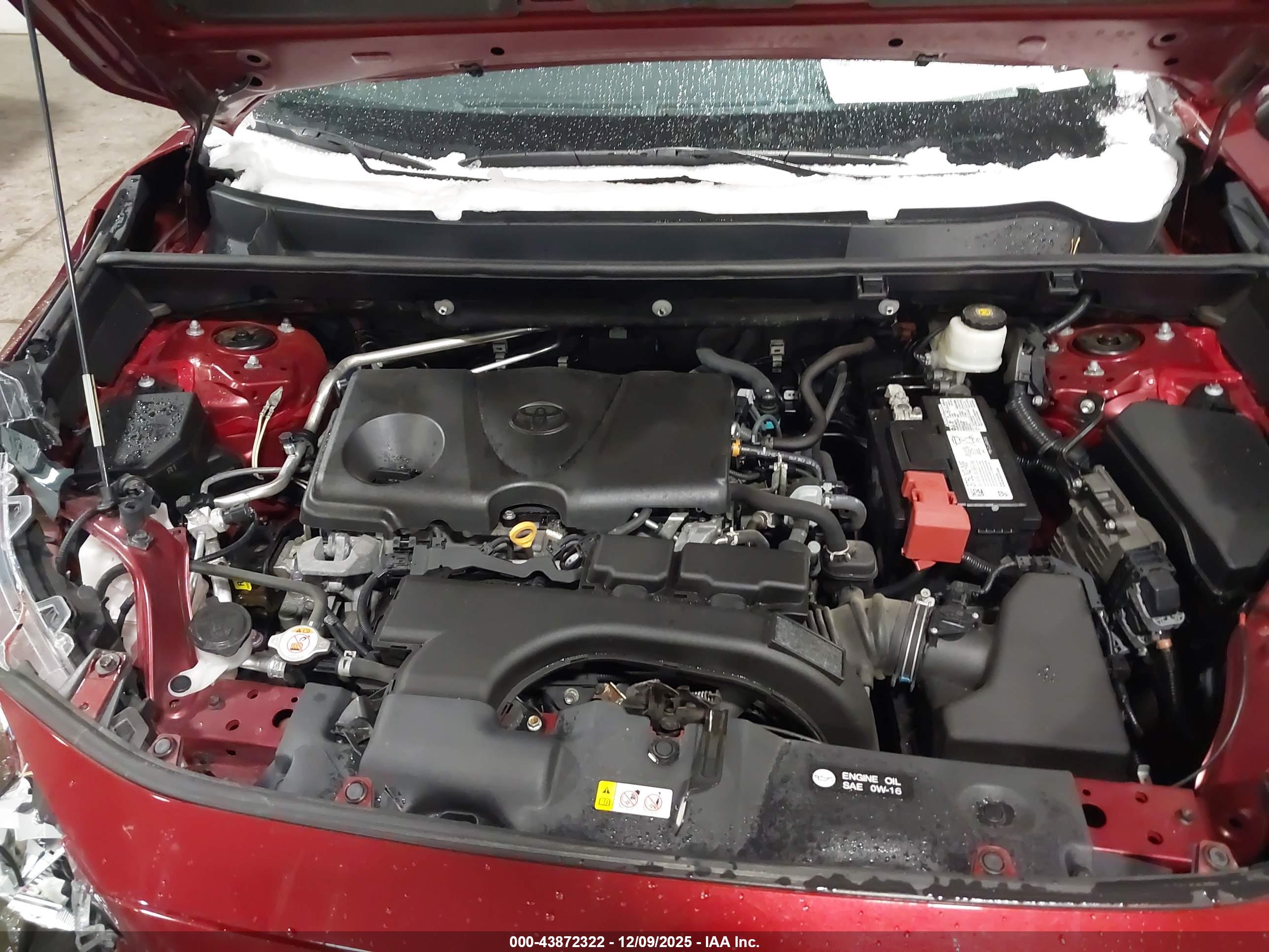 TOYOTA RAV4 image 10