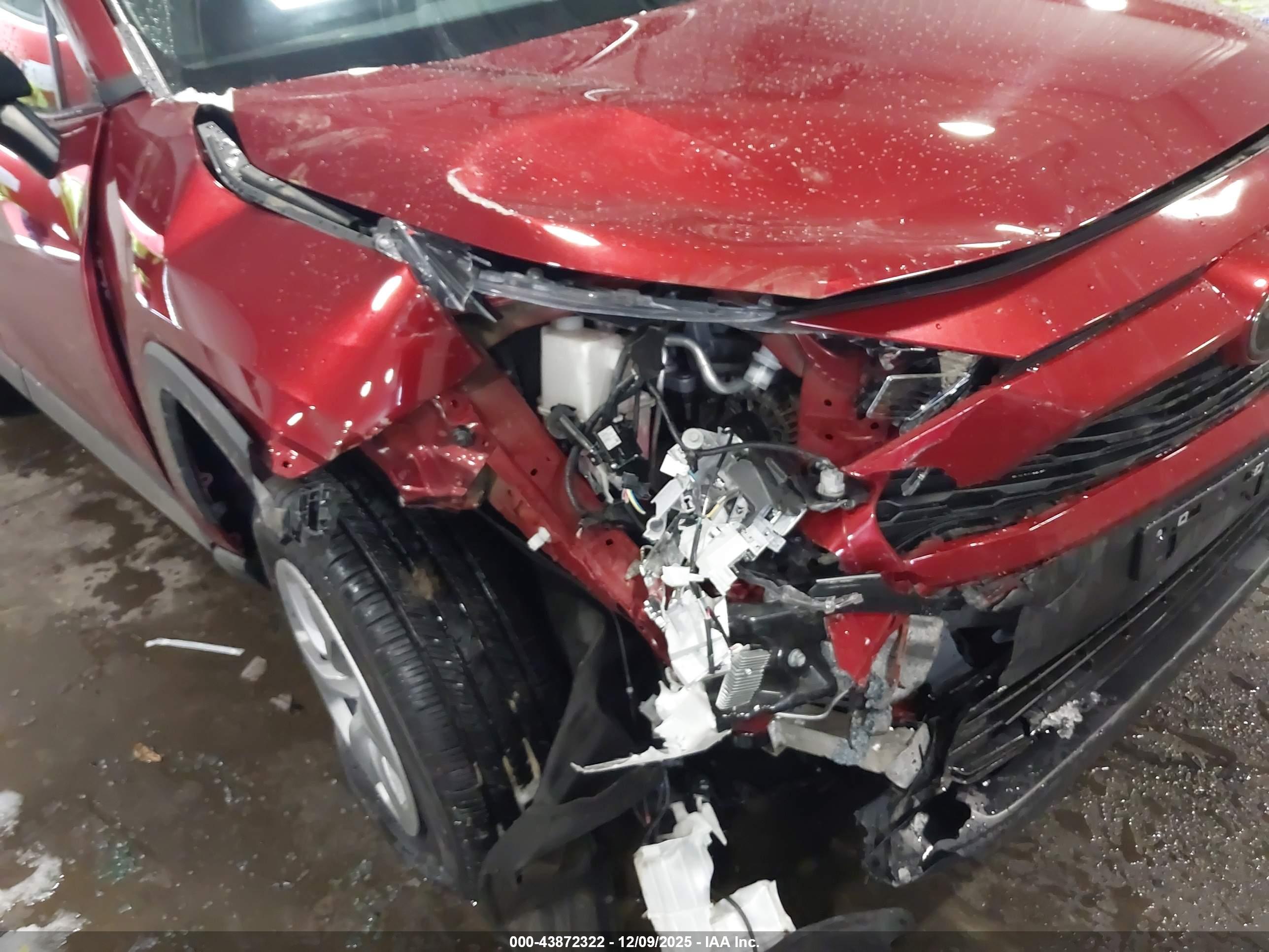 TOYOTA RAV4 image 6
