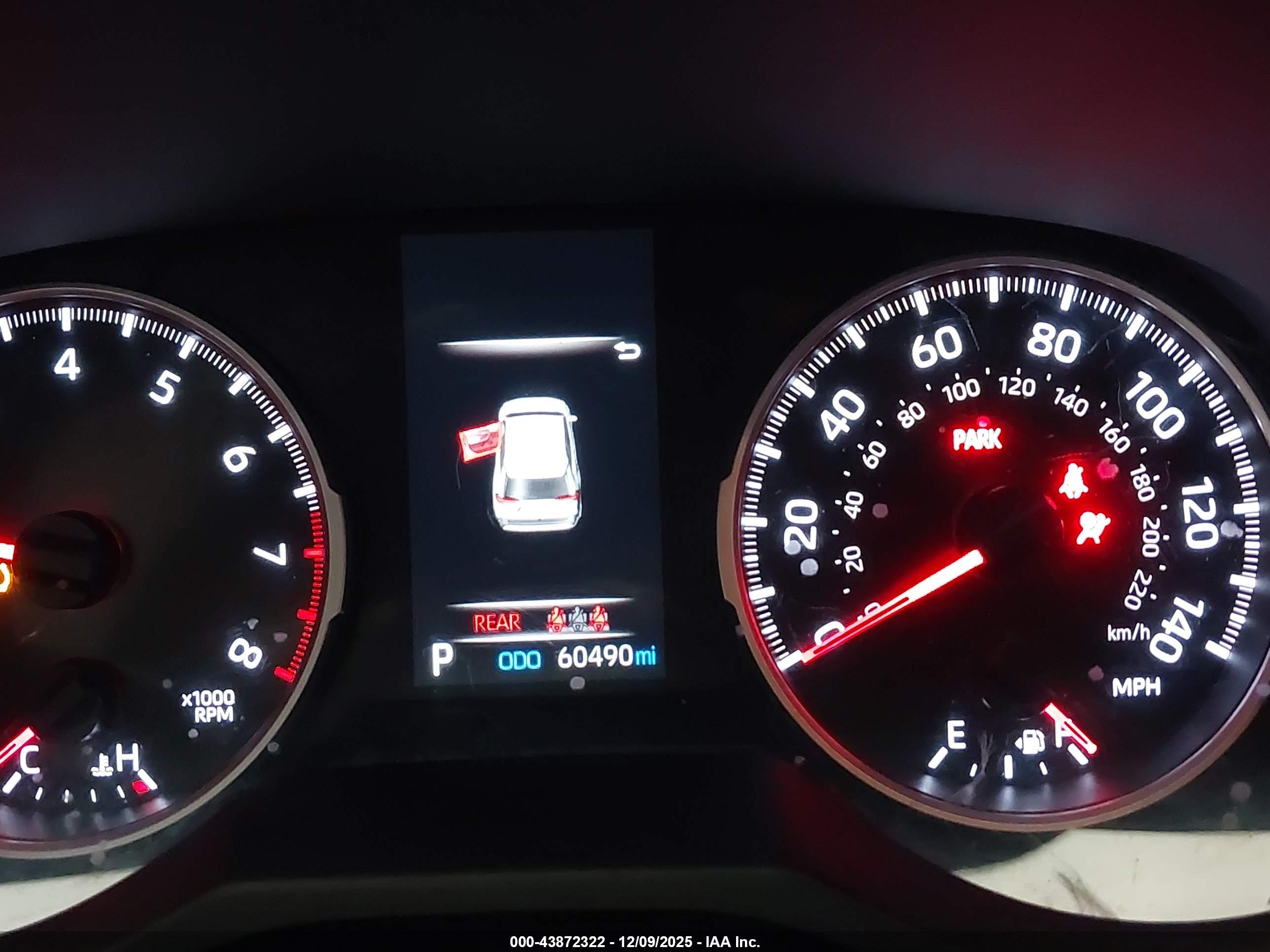 TOYOTA RAV4 image 7