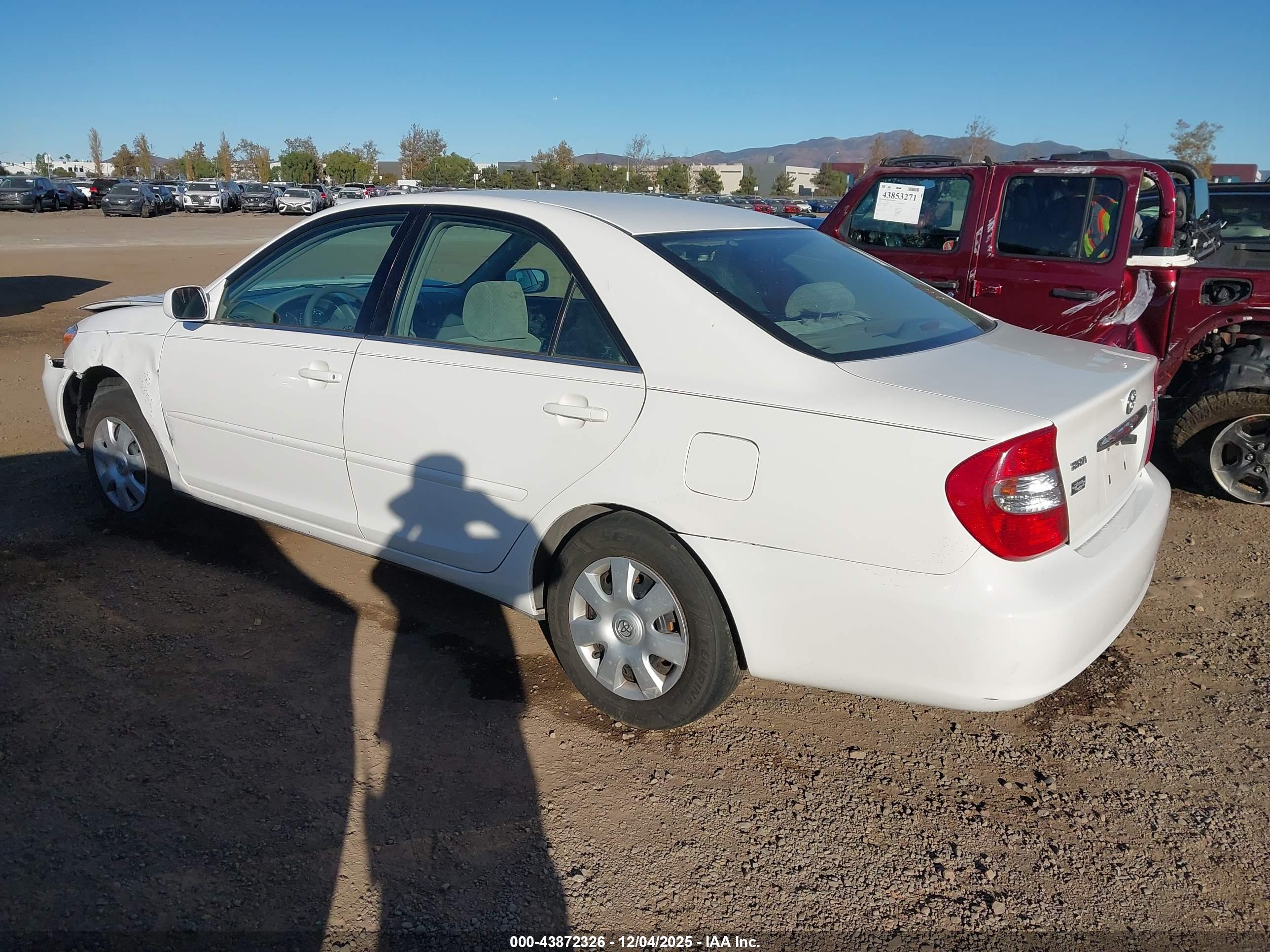 TOYOTA CAMRY image 3