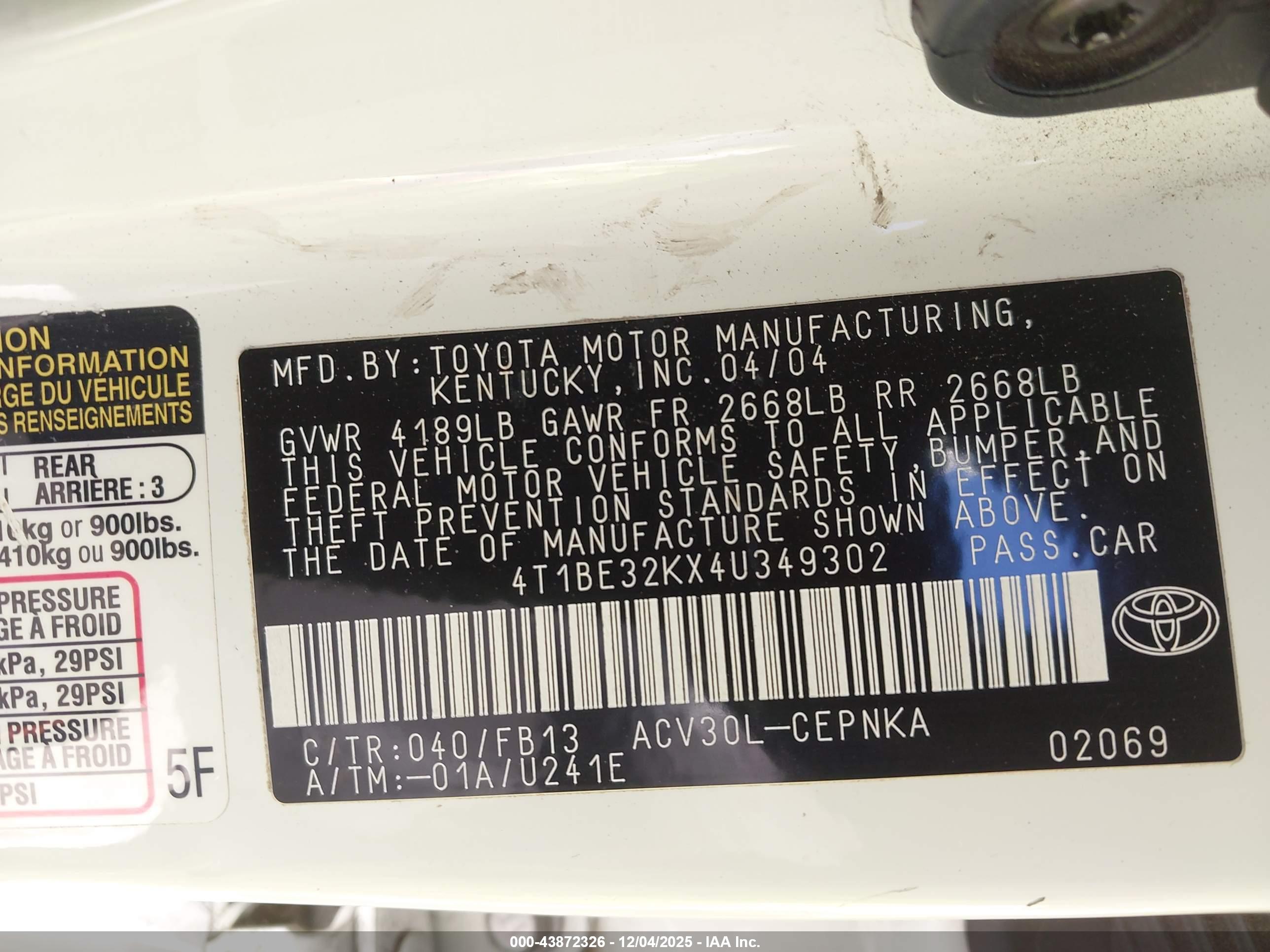 TOYOTA CAMRY image 9