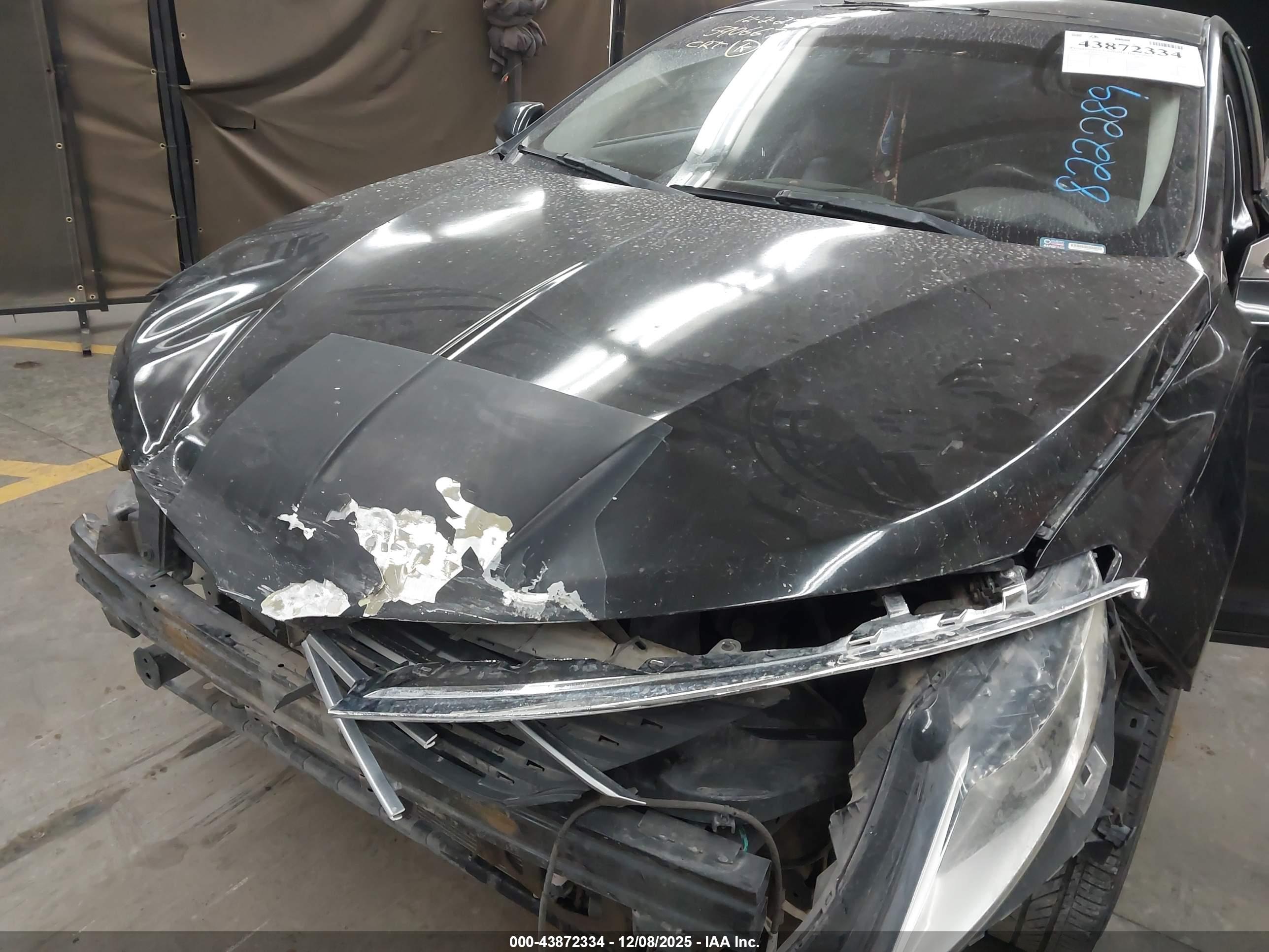 LINCOLN MKZ image 10