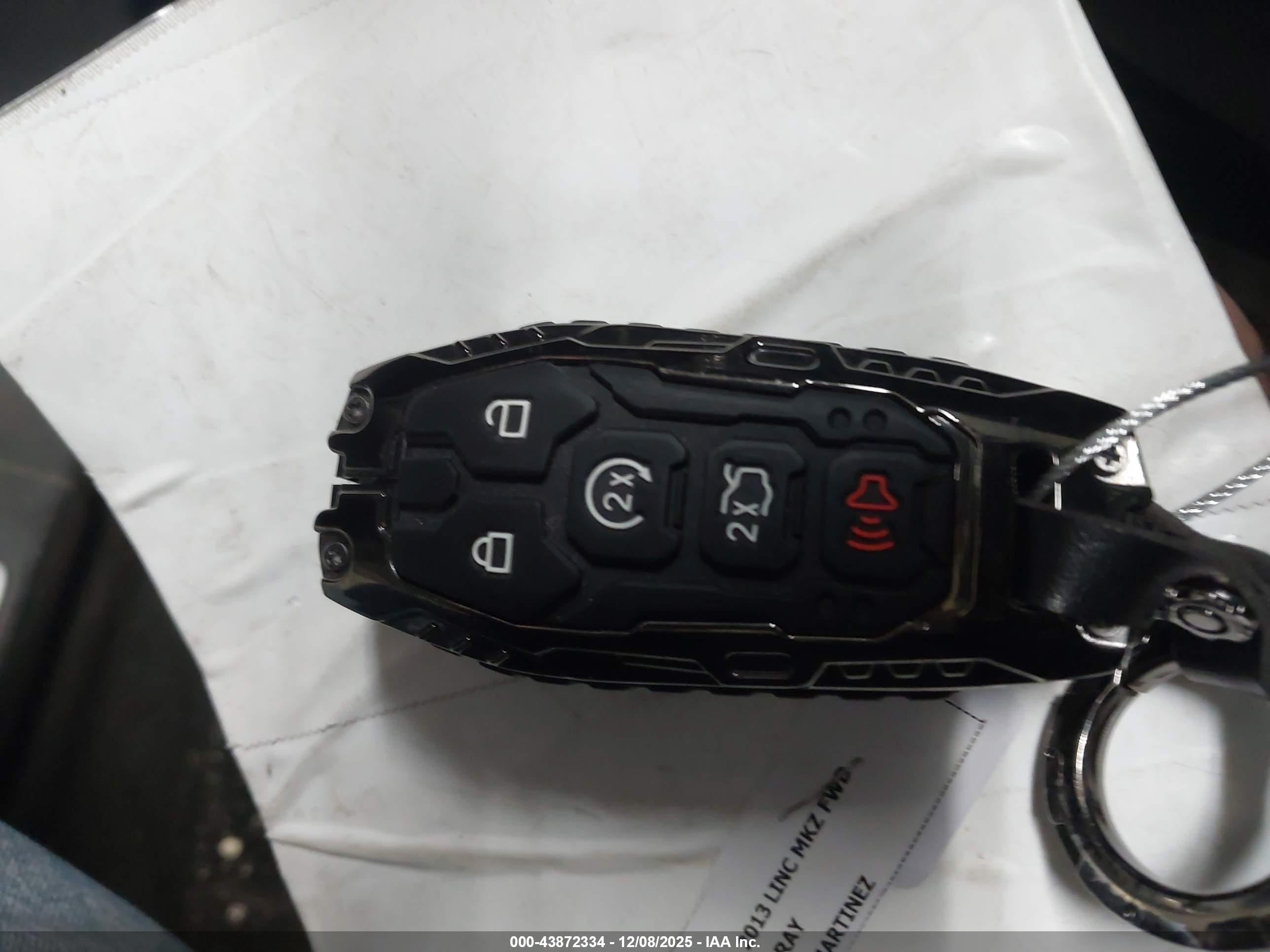 LINCOLN MKZ image 11