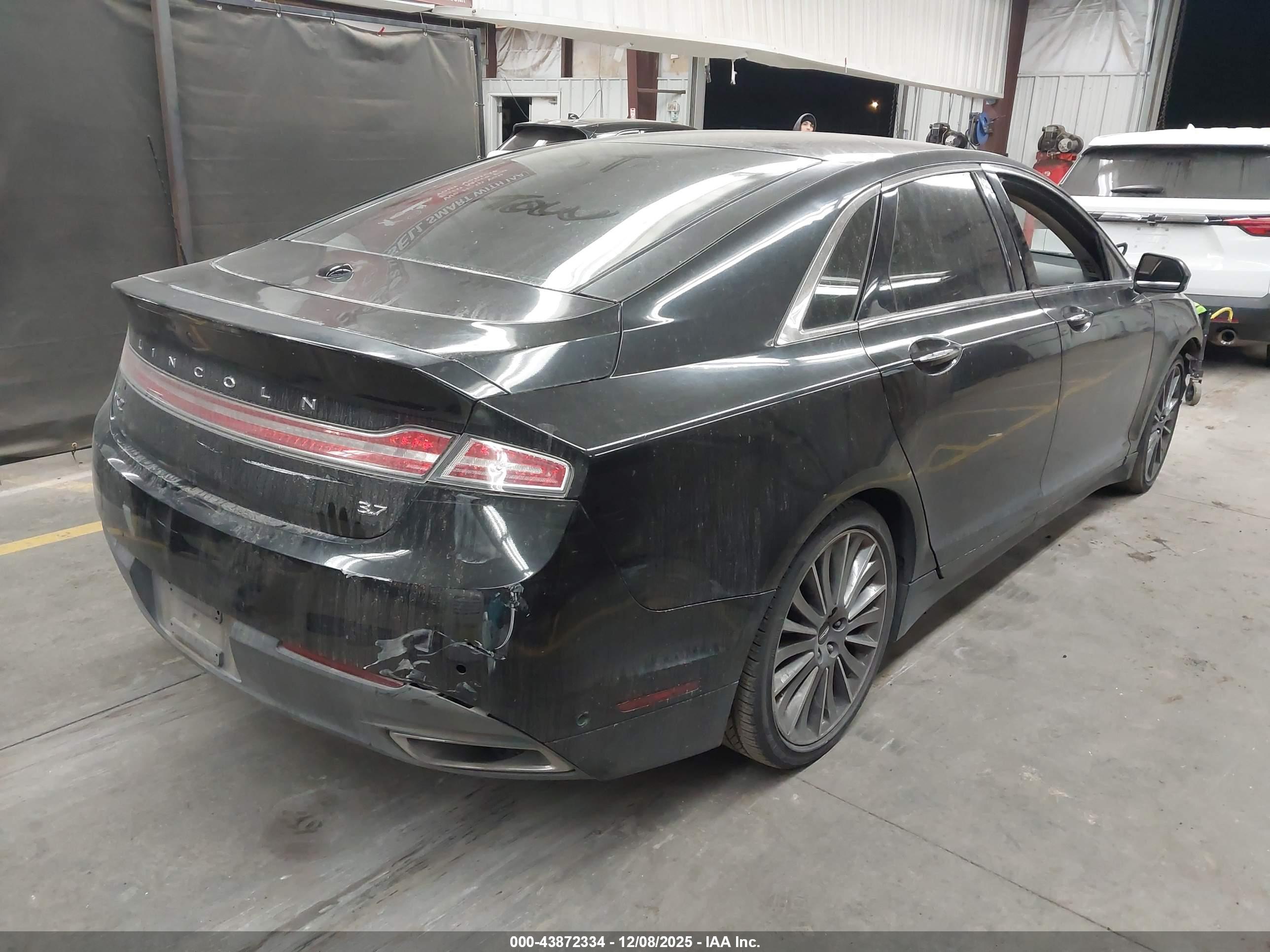 LINCOLN MKZ image 4