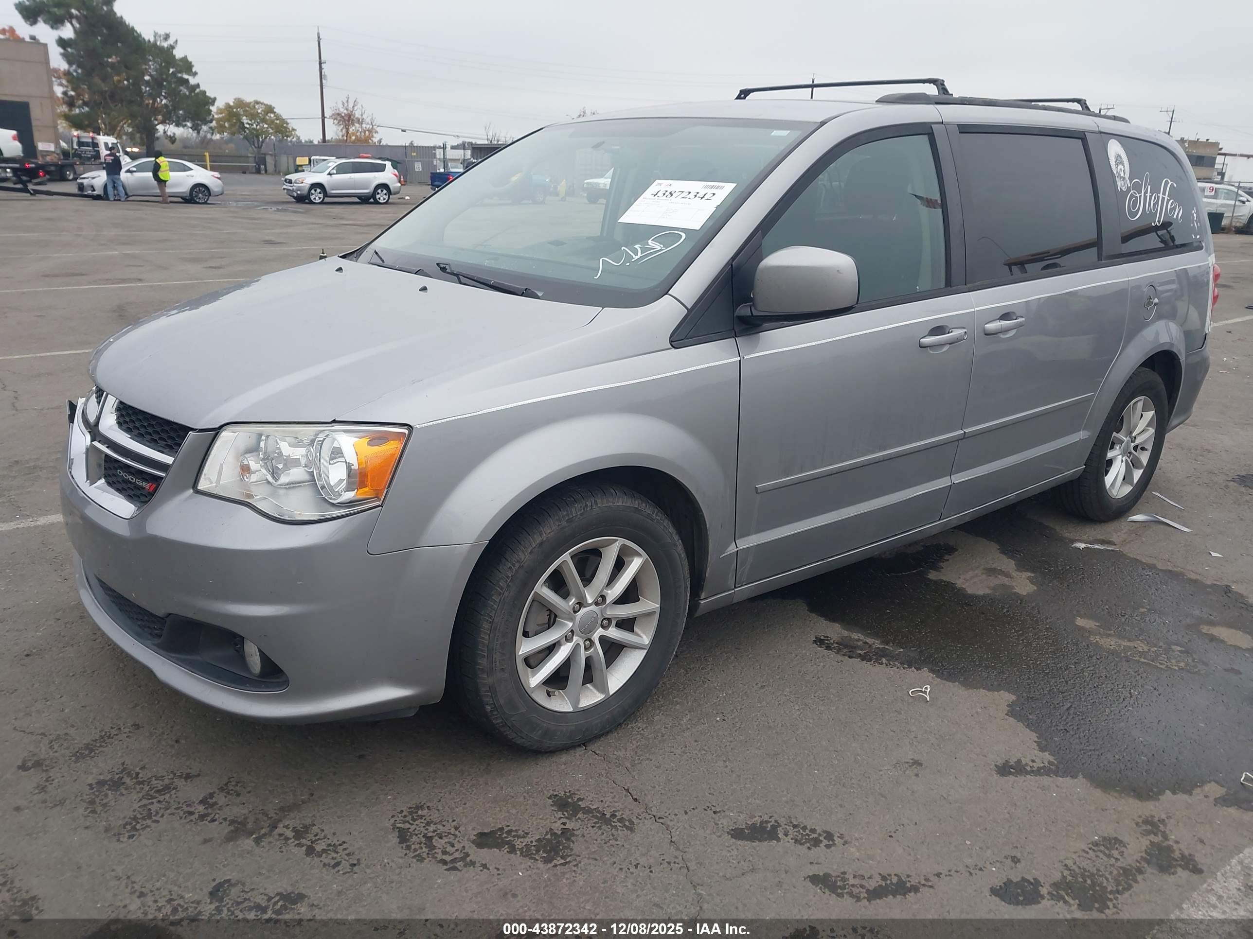 DODGE GRAND image 2