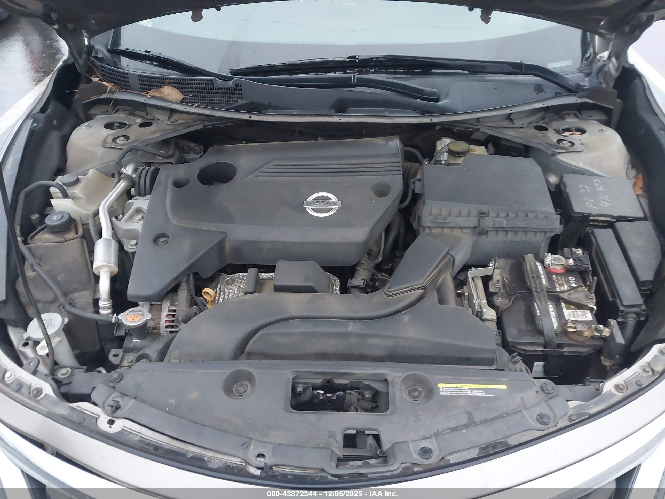 NISSAN ALTIMA image 10