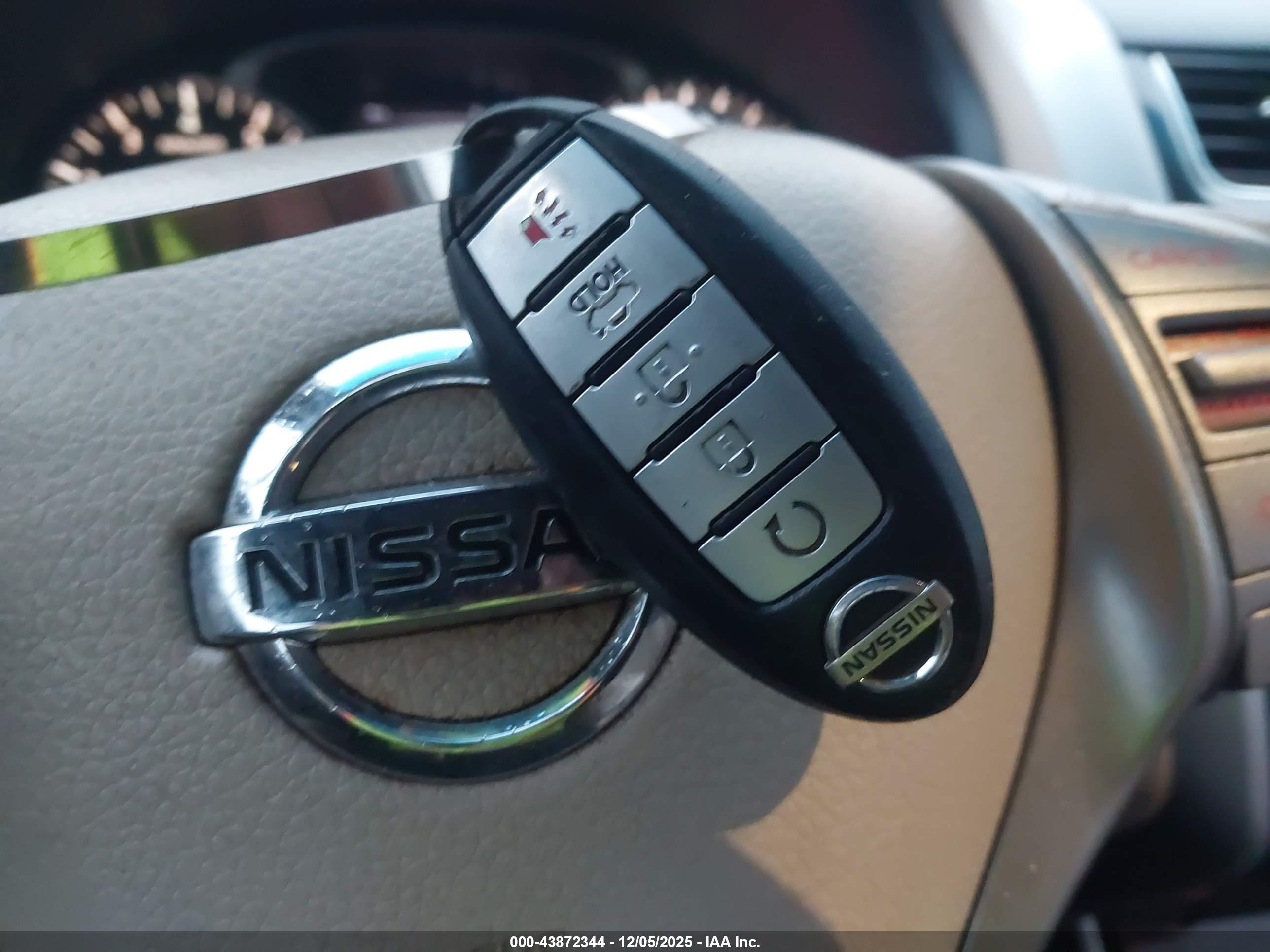 NISSAN ALTIMA image 11