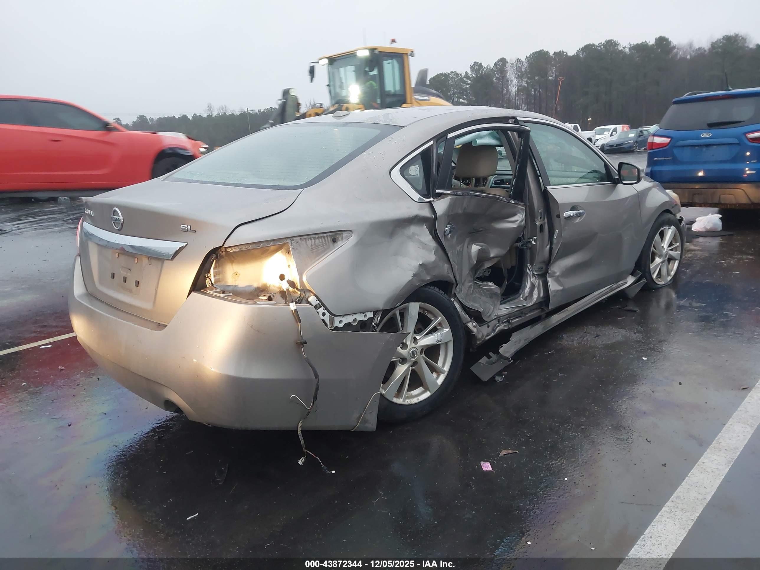 NISSAN ALTIMA image 4