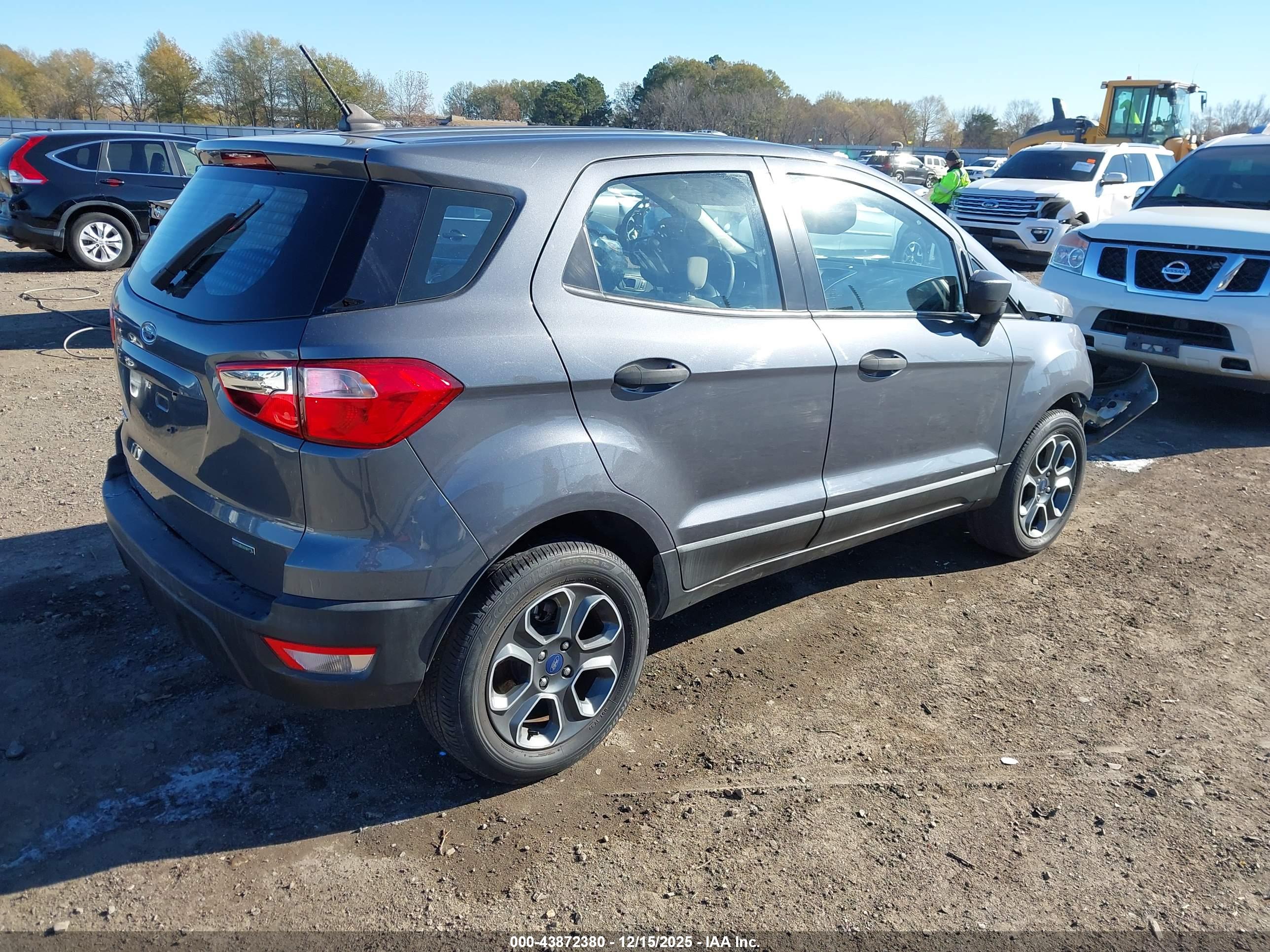 FORD ECOSPORT image 4