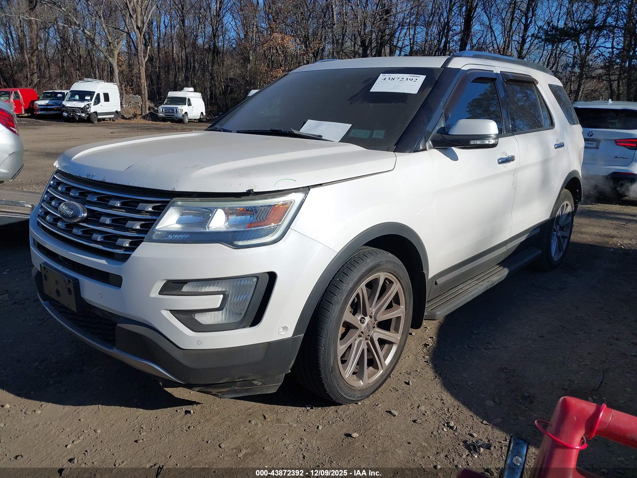 FORD EXPLORER image 2