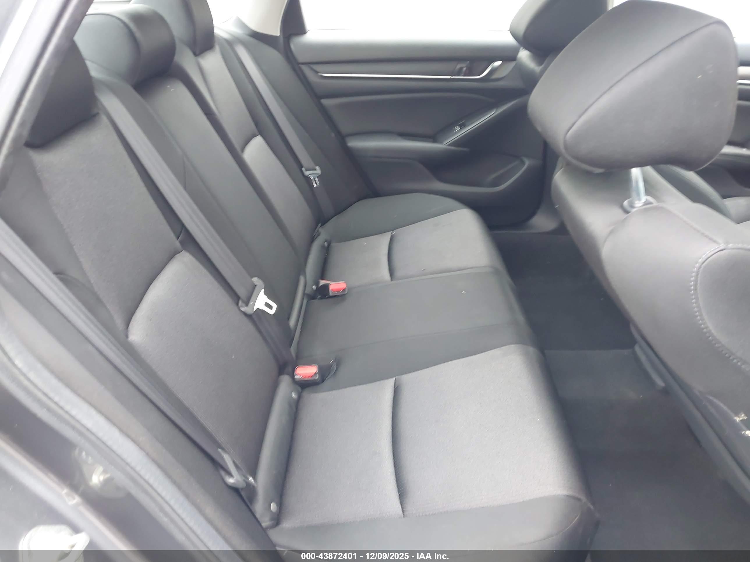 HONDA ACCORD image 8
