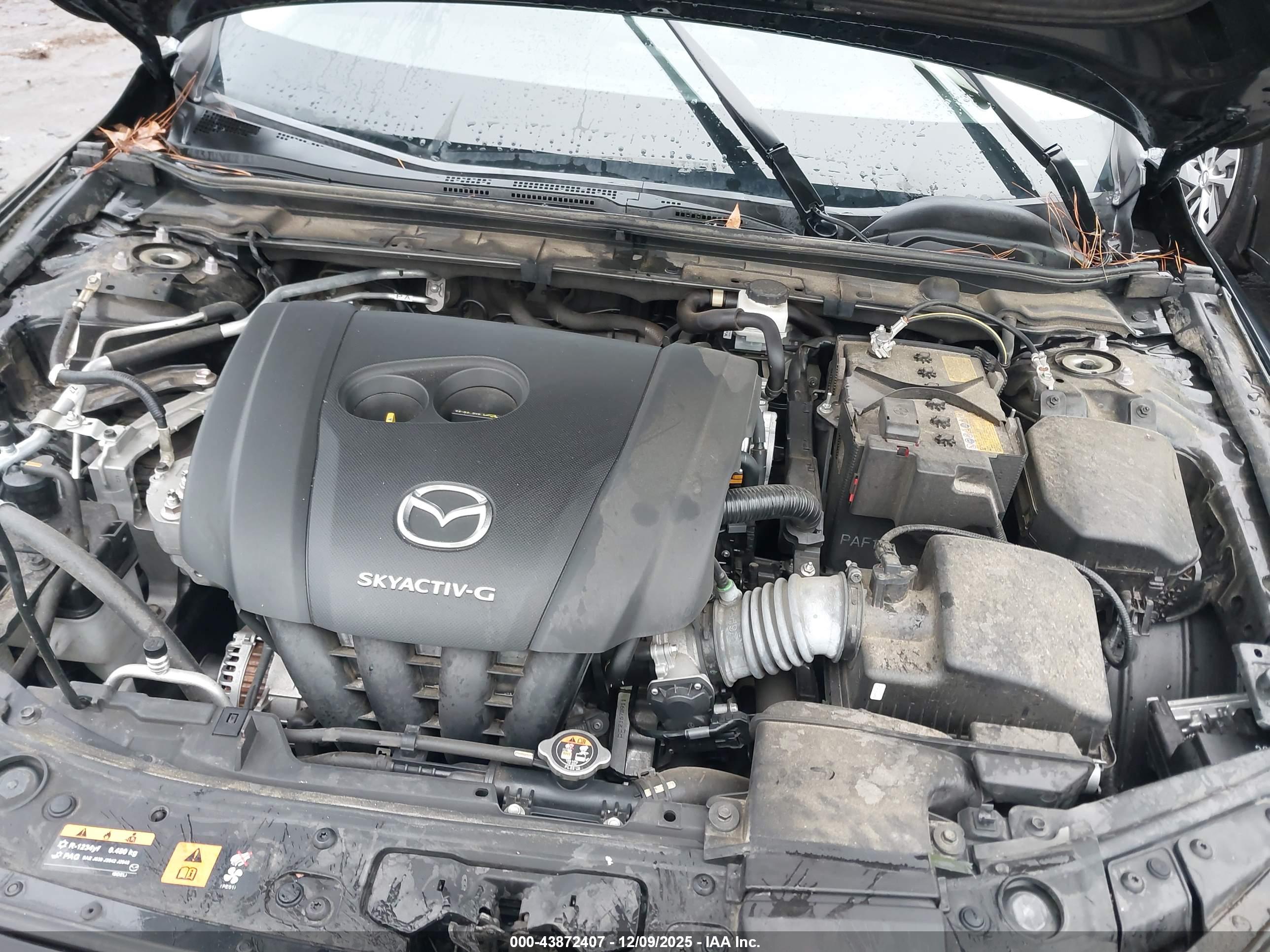 MAZDA MAZDA3 image 10