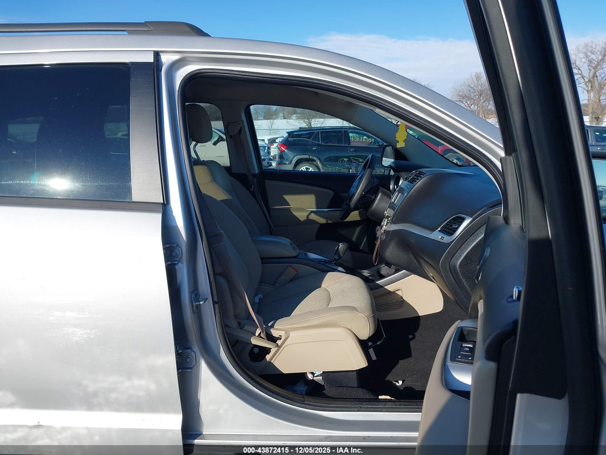 DODGE JOURNEY image 5