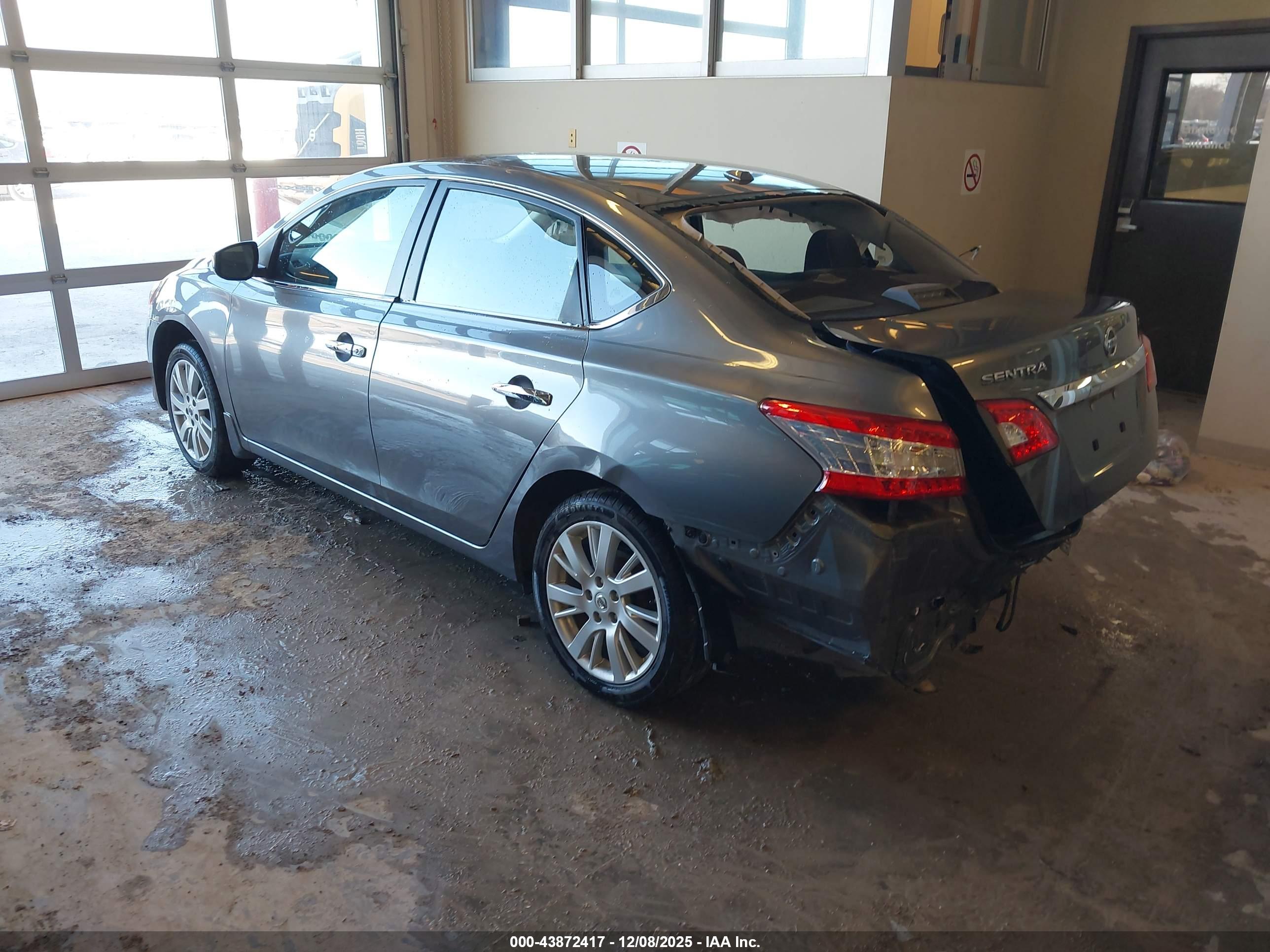 NISSAN SENTRA image 3